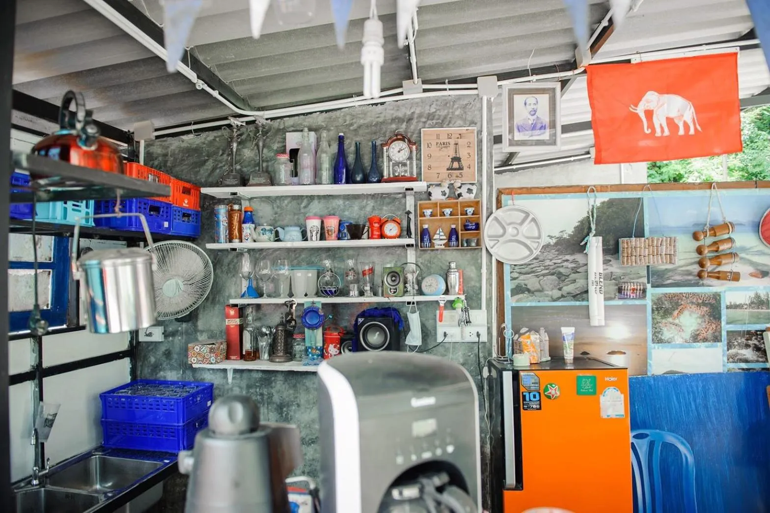 Kitchen or kitchenette in MontView Koh Chang