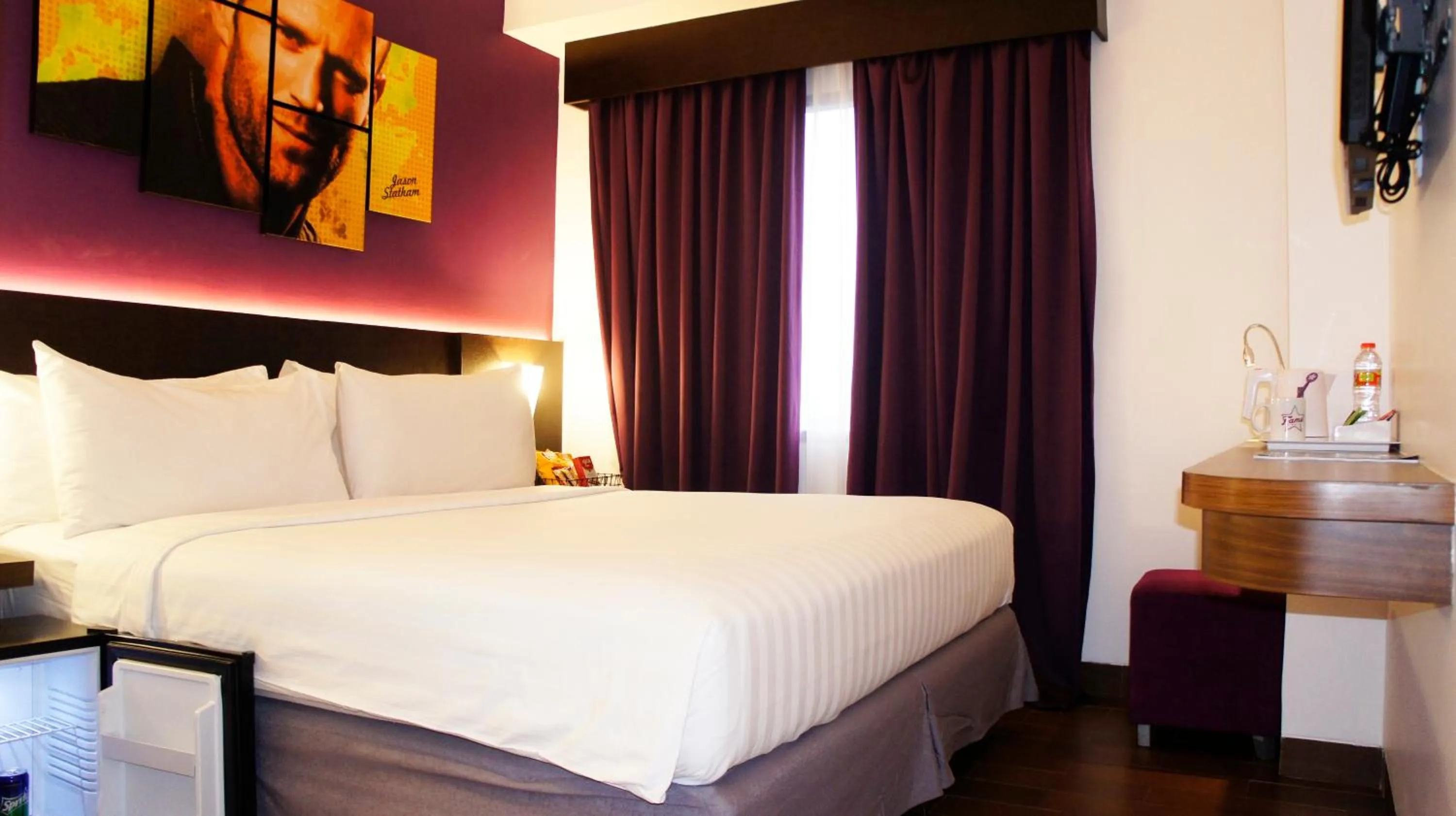 Bedroom, Bed in Fame Hotel Gading Serpong