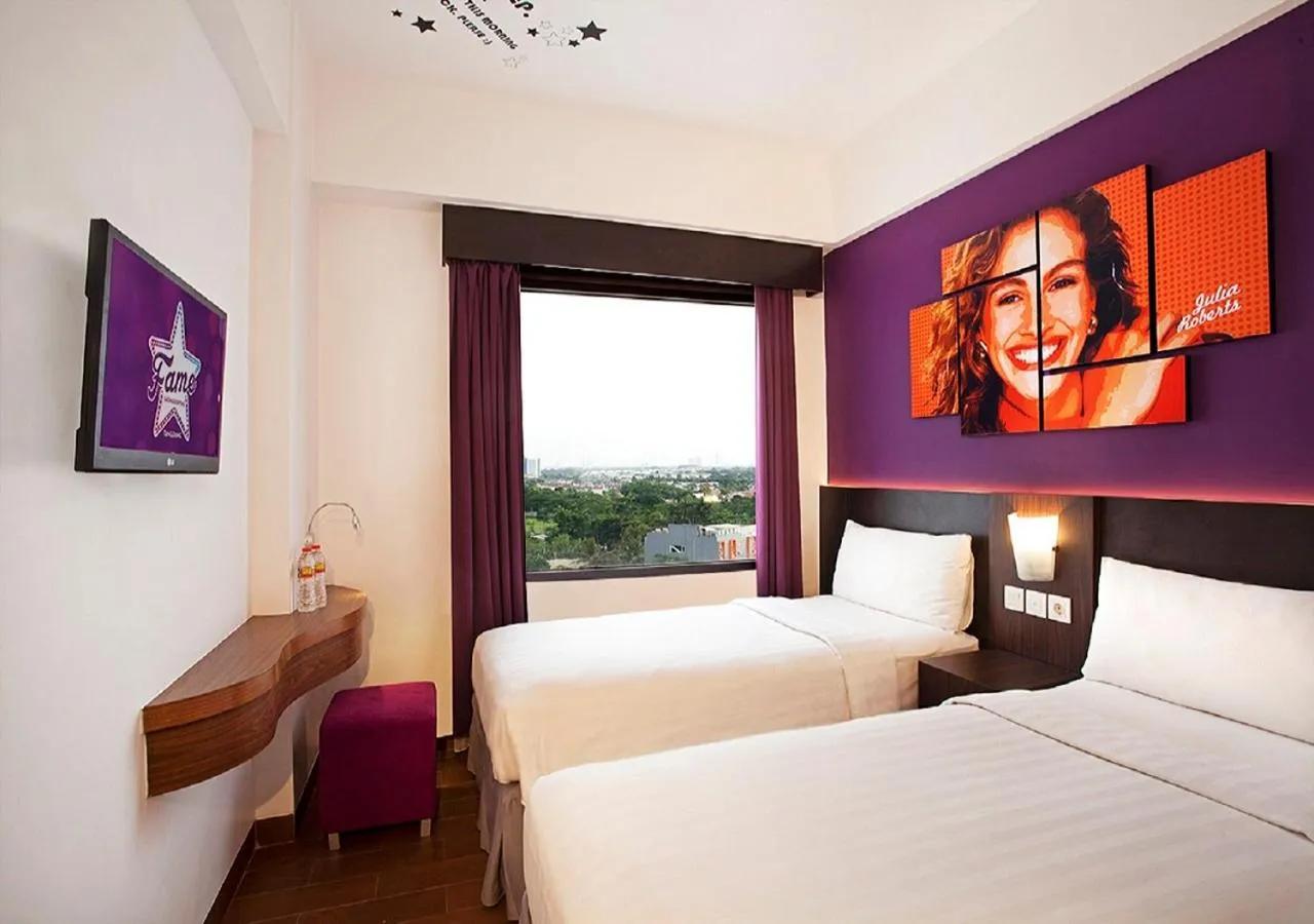 Bed in Fame Hotel Gading Serpong