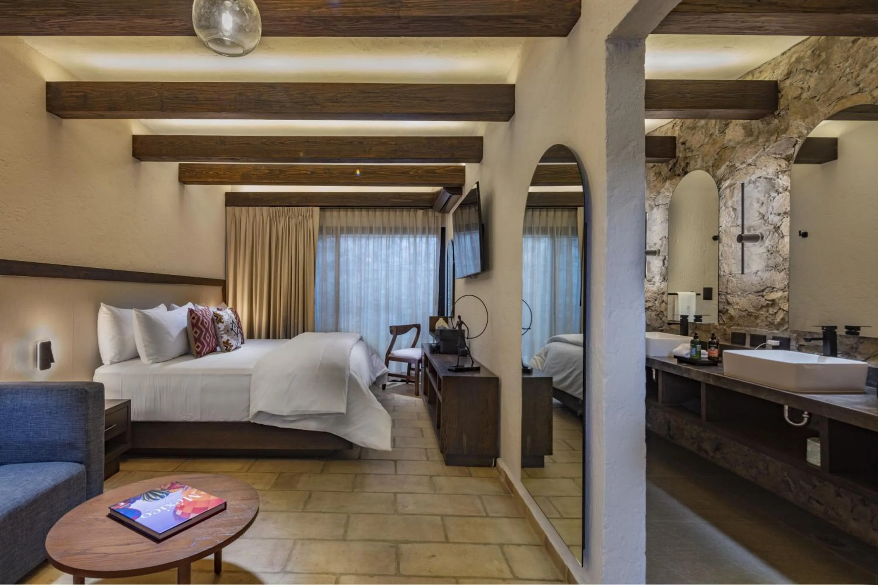 Bed in Hacienda Santo Cristo Hotel & Spa - Adults Only