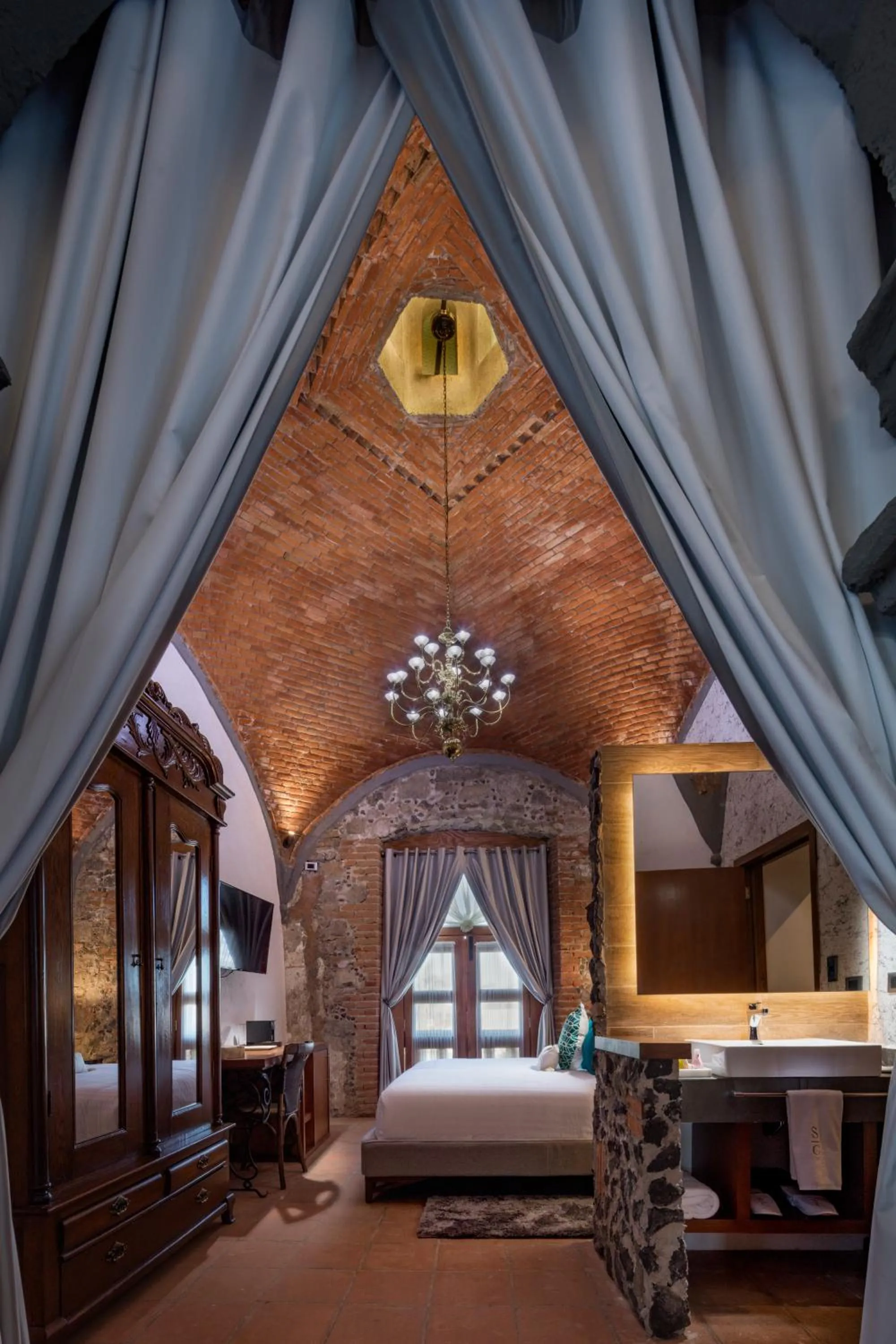 Bed in Hacienda Santo Cristo Hotel & Spa - Adults Only