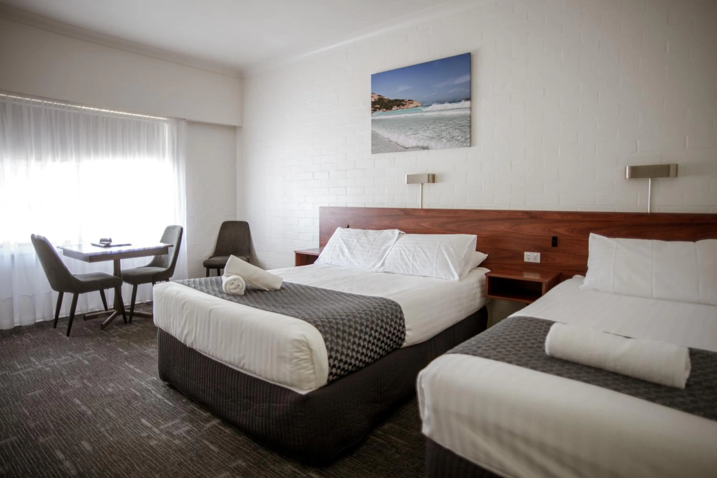 Bed in Bayview Motel