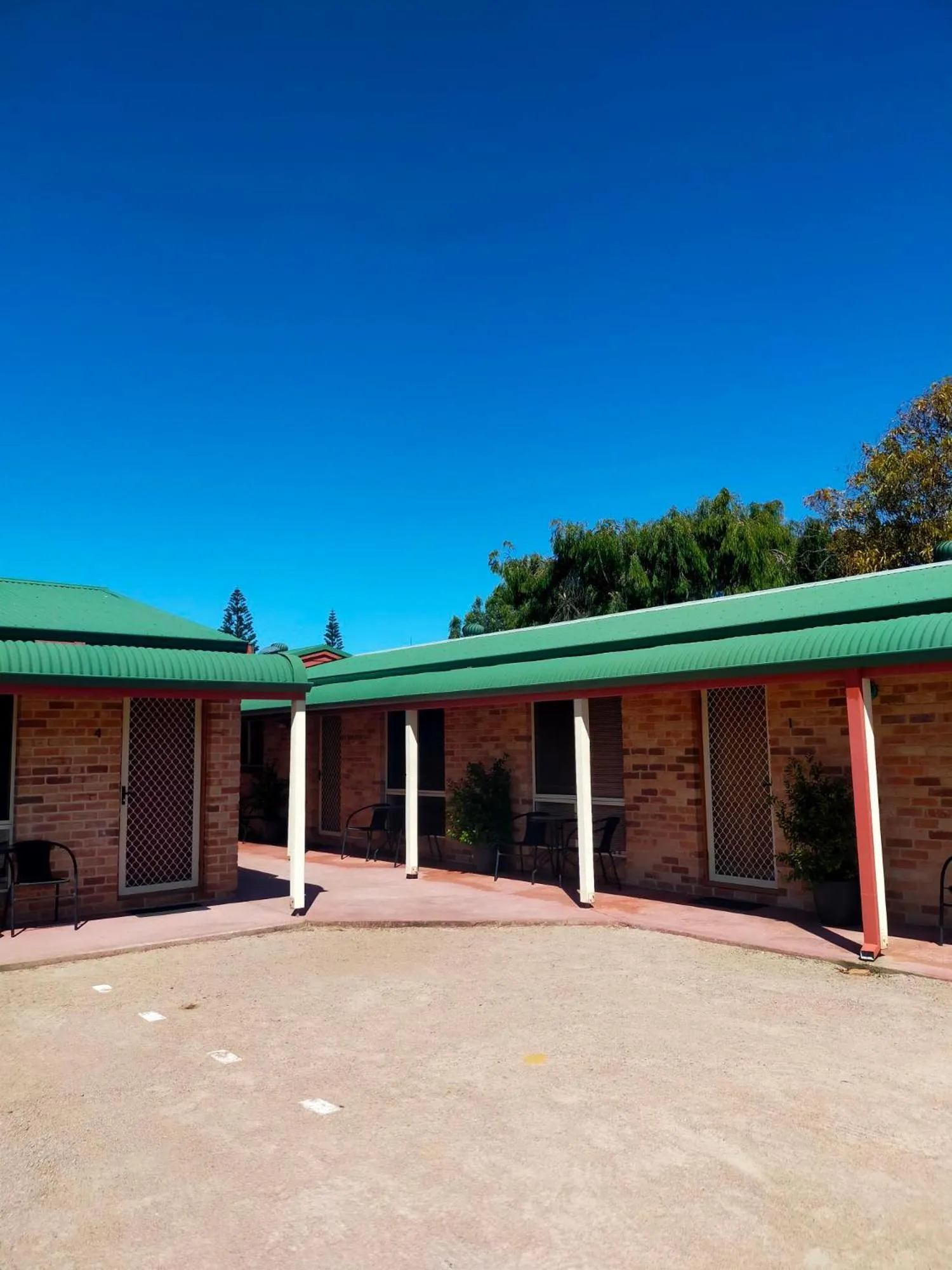 Property building in Bayview Motel