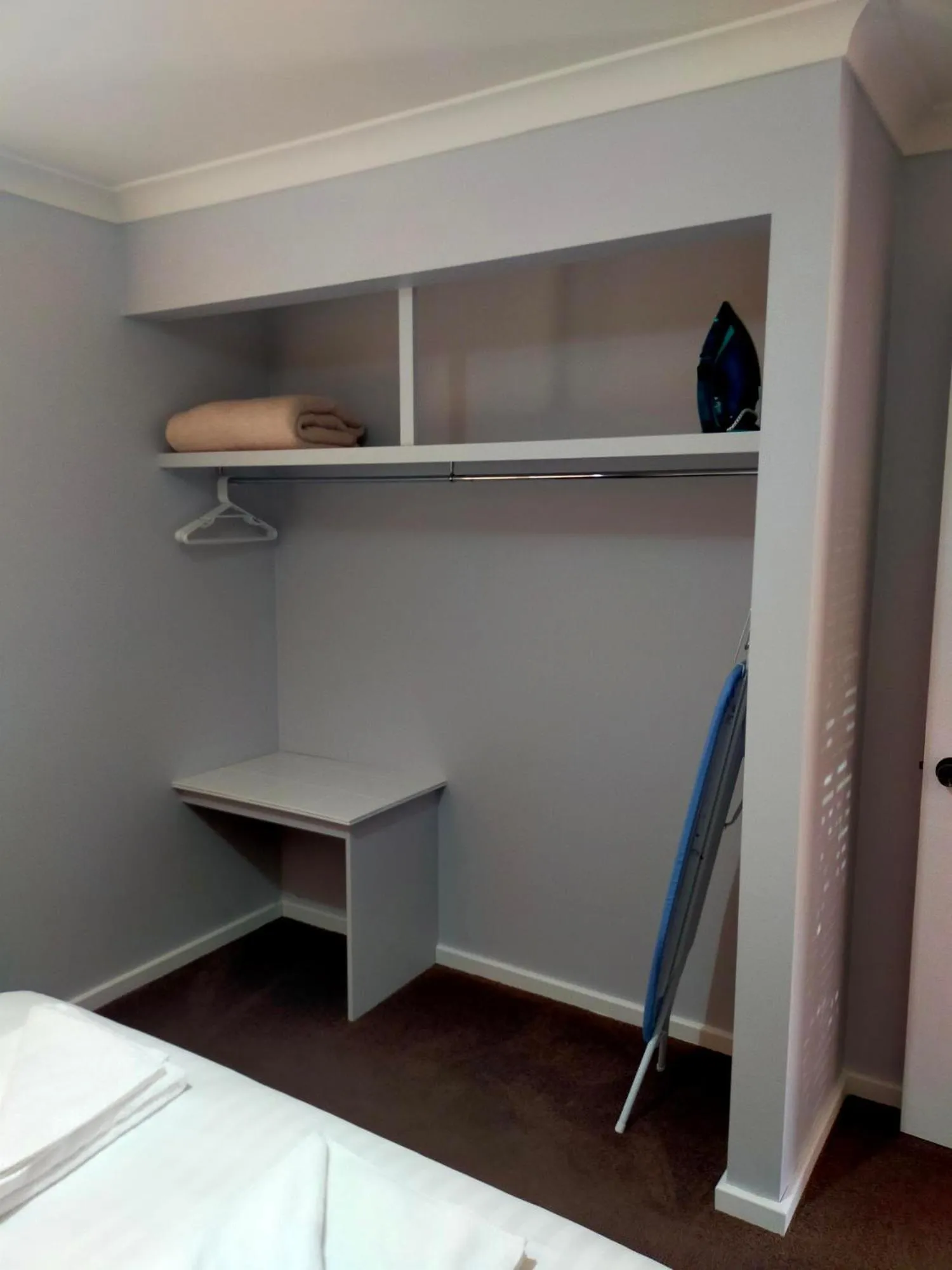 Bedroom, Bed in Bayview Motel