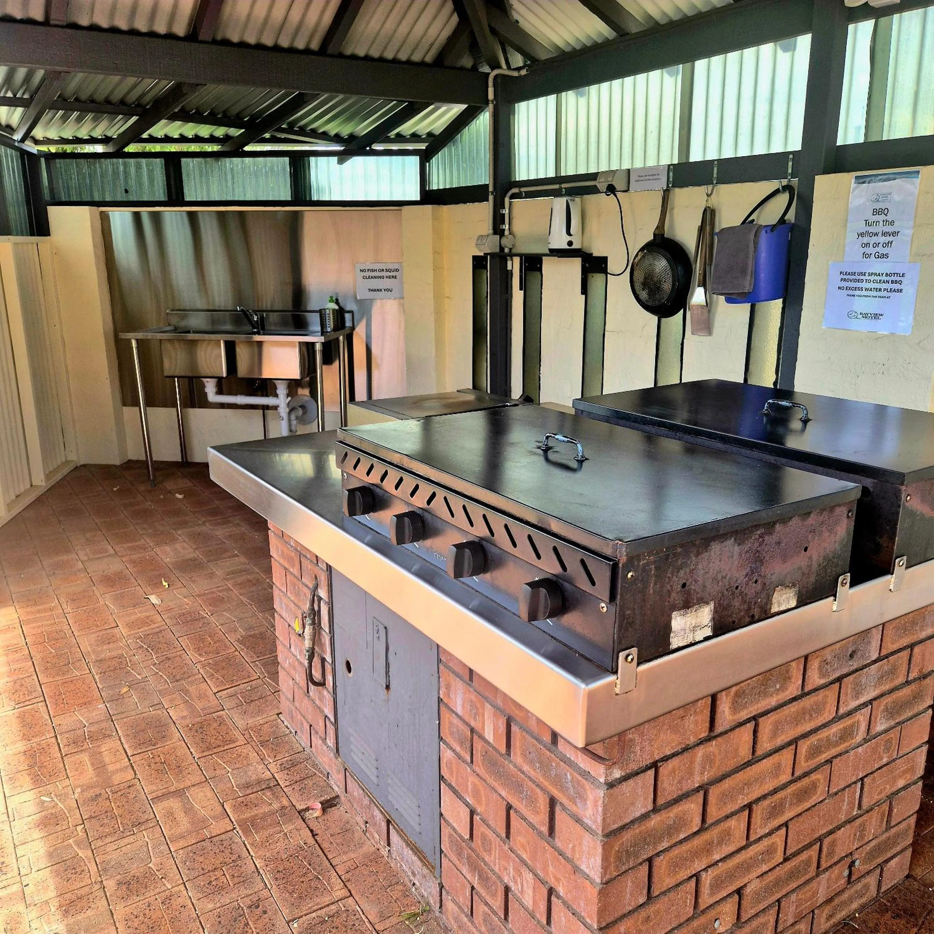 BBQ facilities in Bayview Motel