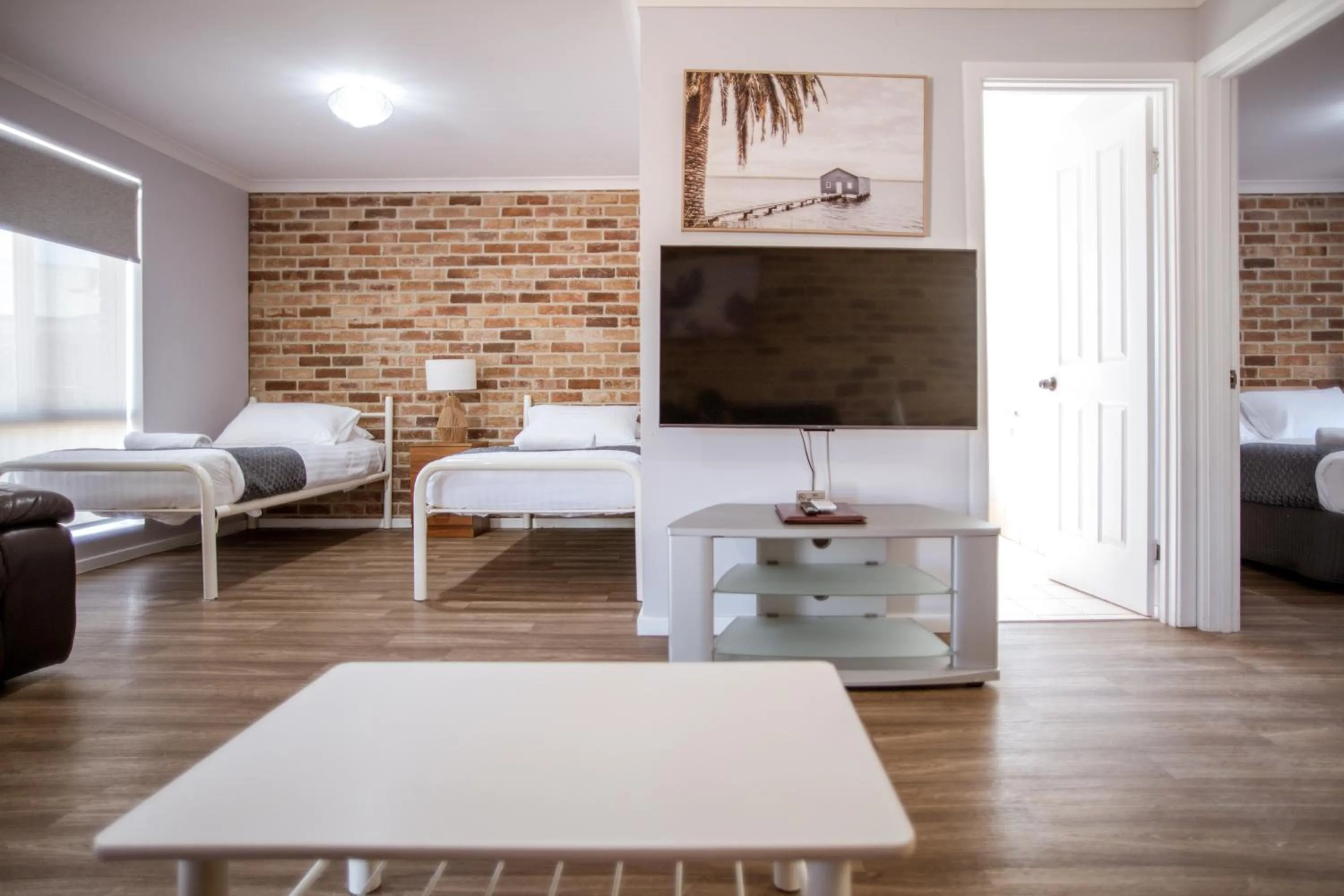 Bed in Bayview Motel