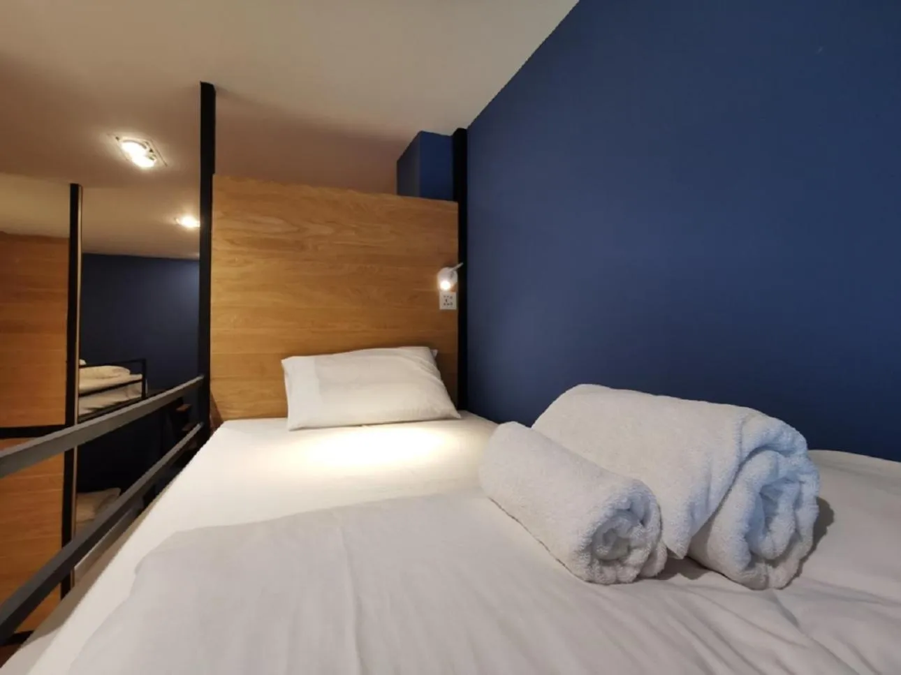 Bed in A Bangkok Journey