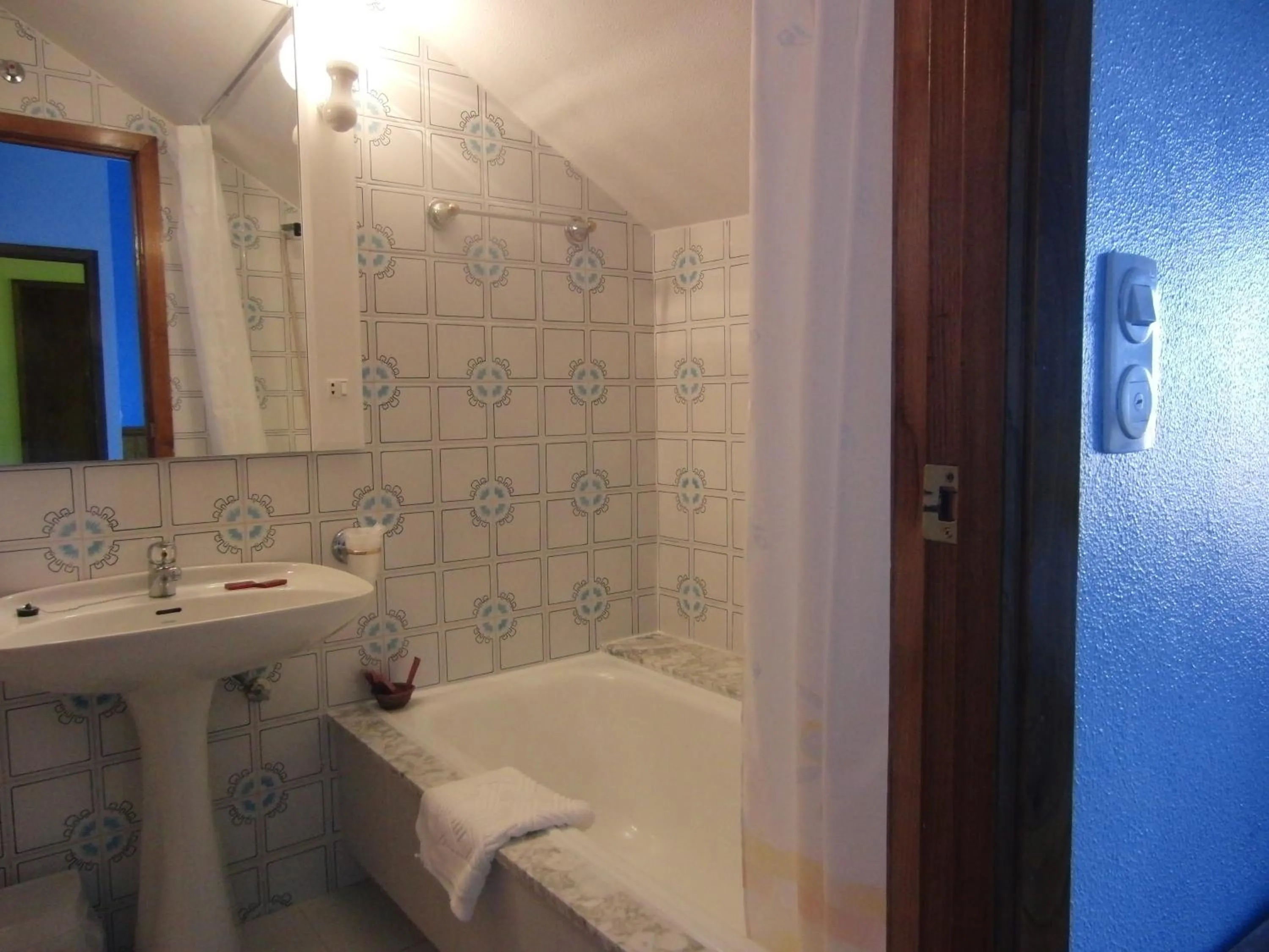 Bathroom in Hotel Galicia