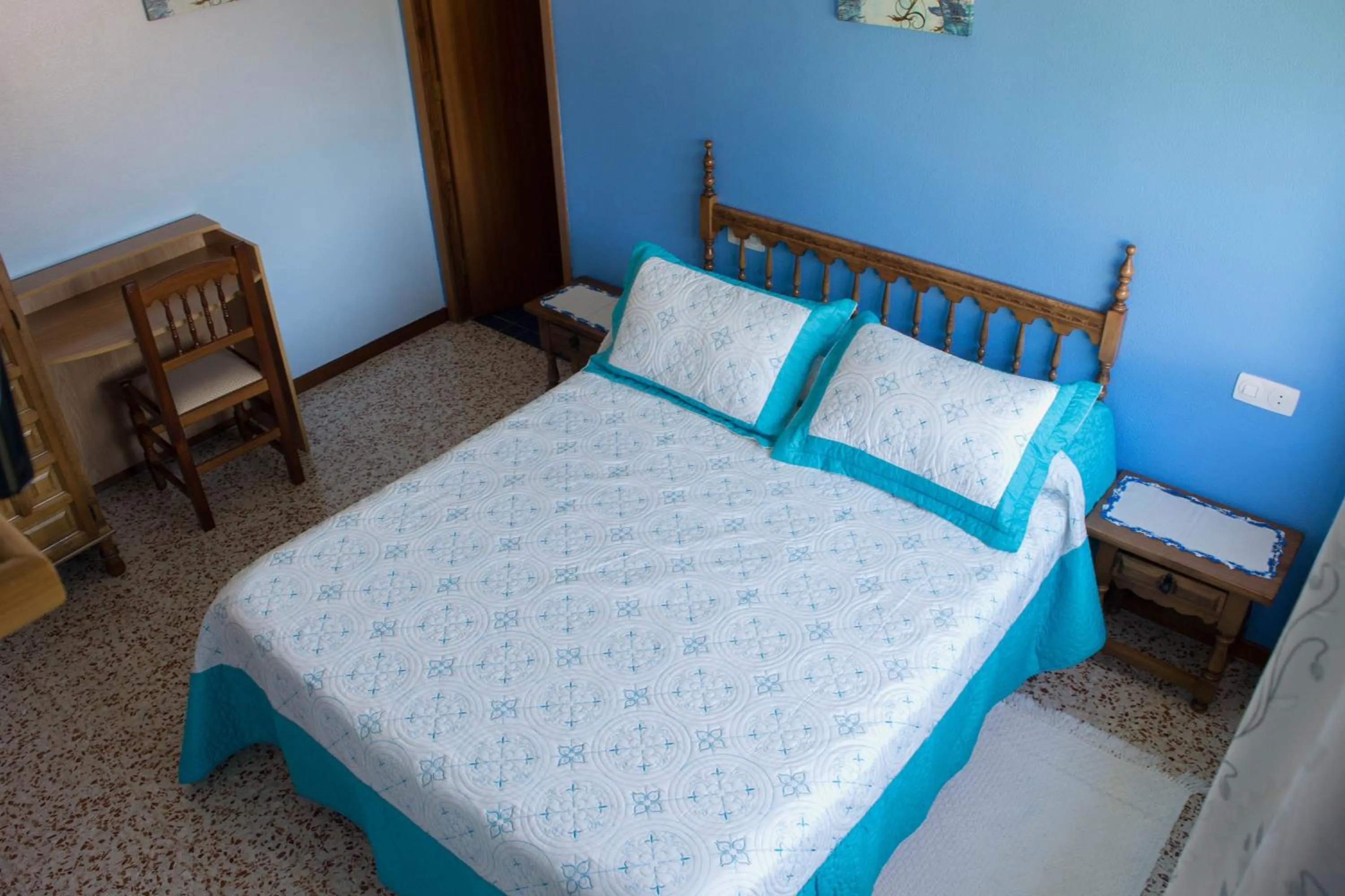 Photo of the whole room in Hotel Galicia