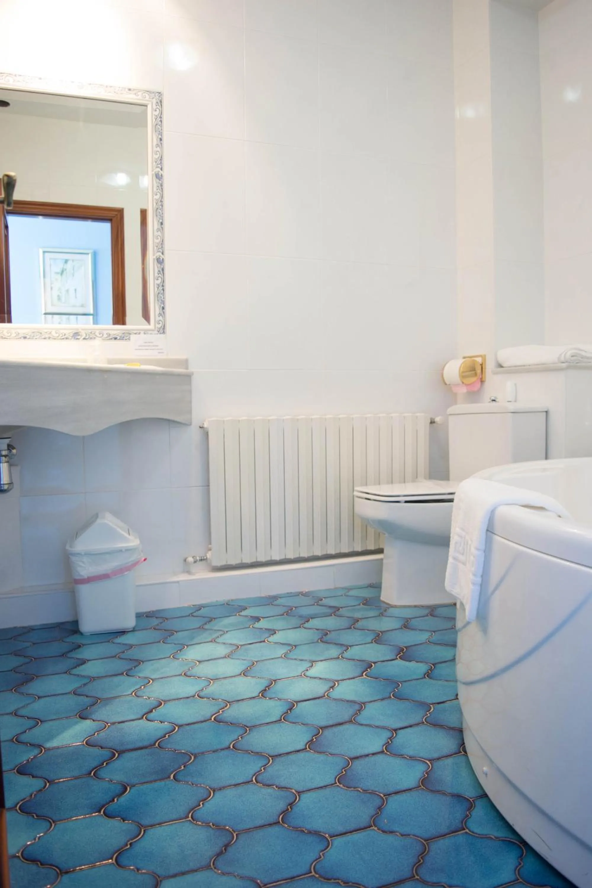 Bathroom in Hotel Galicia