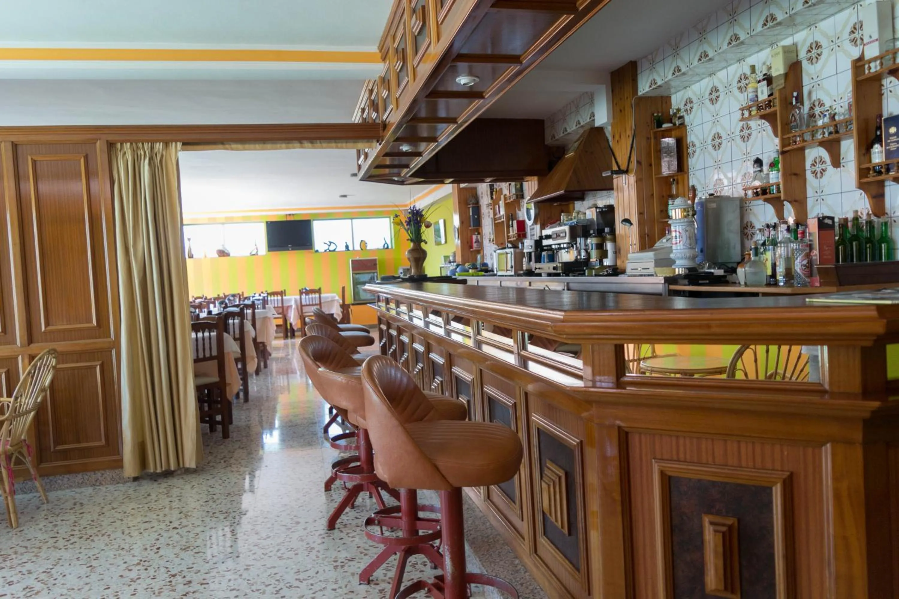 Lounge or bar in Hotel Galicia