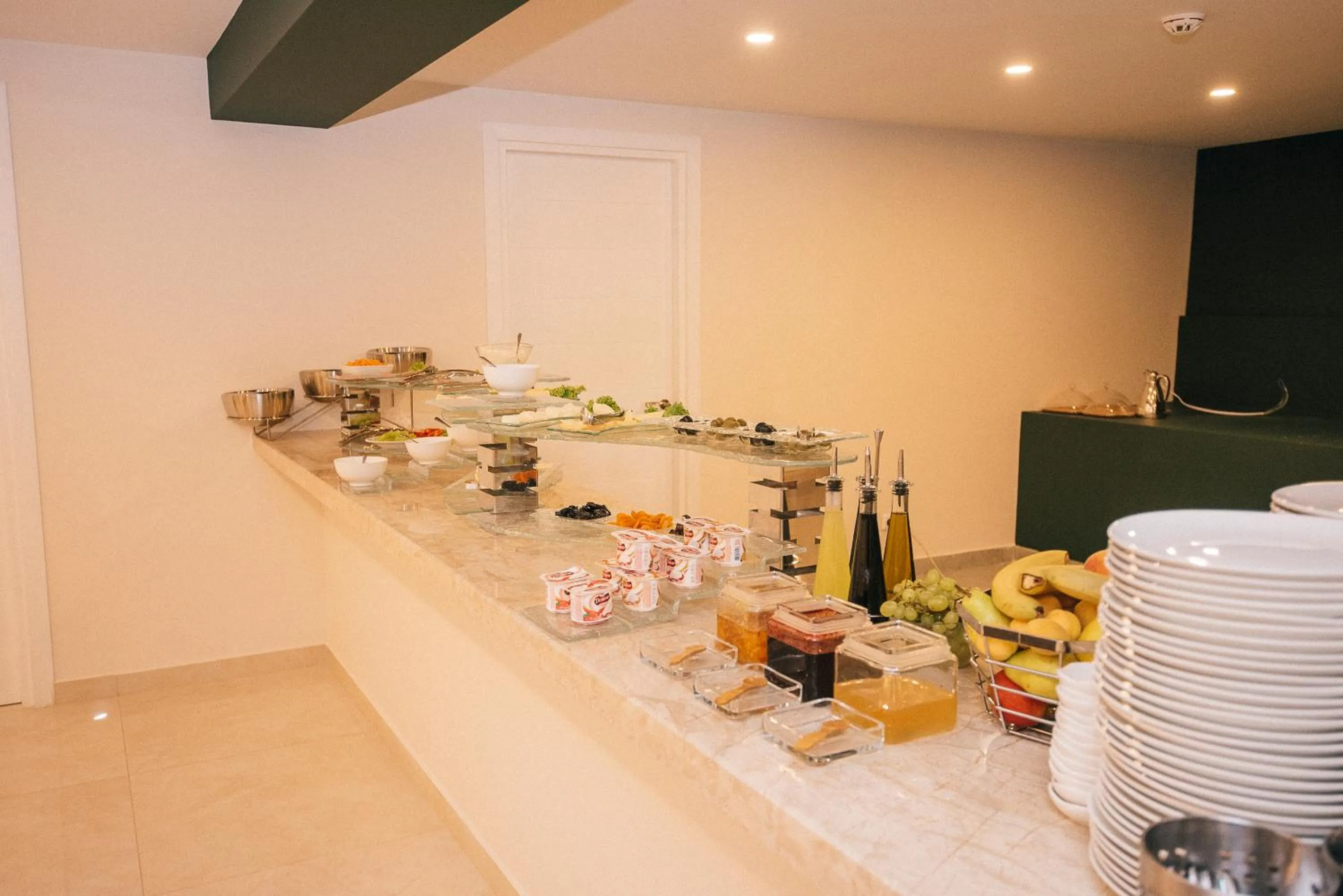 Coffee/tea facilities in Boulevard Hotel Batumi