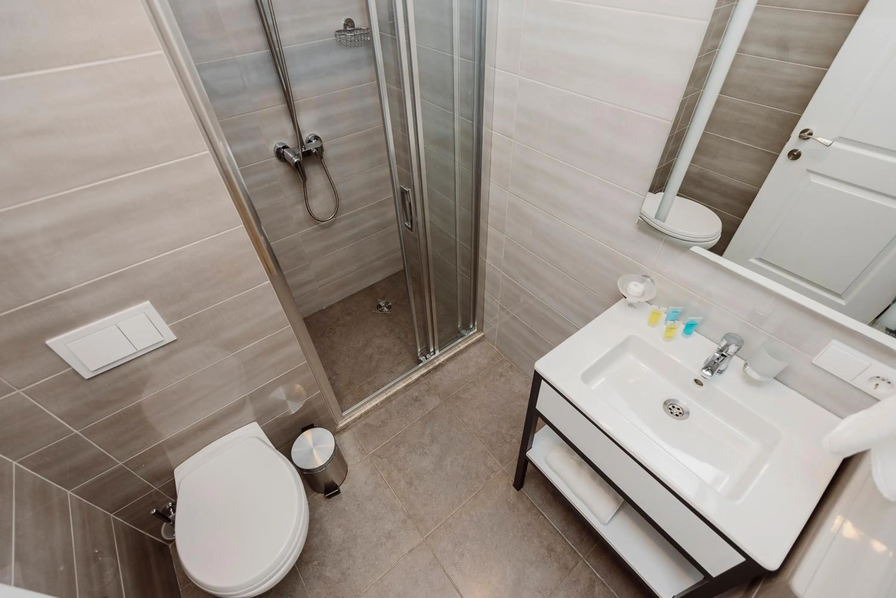 Shower in Boulevard Hotel Batumi