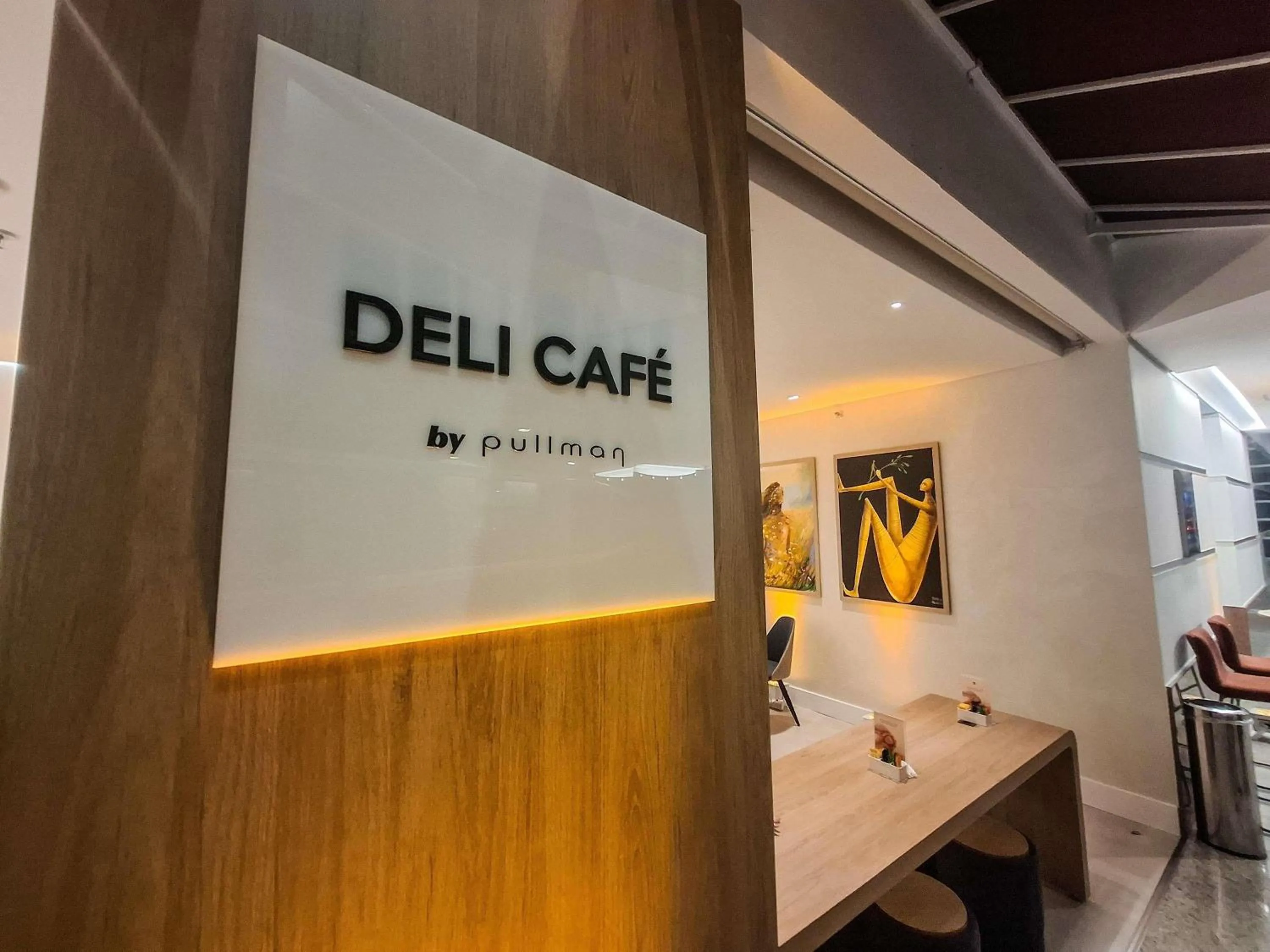 Restaurant/places to eat in Pullman Sao Paulo Vila Olimpia