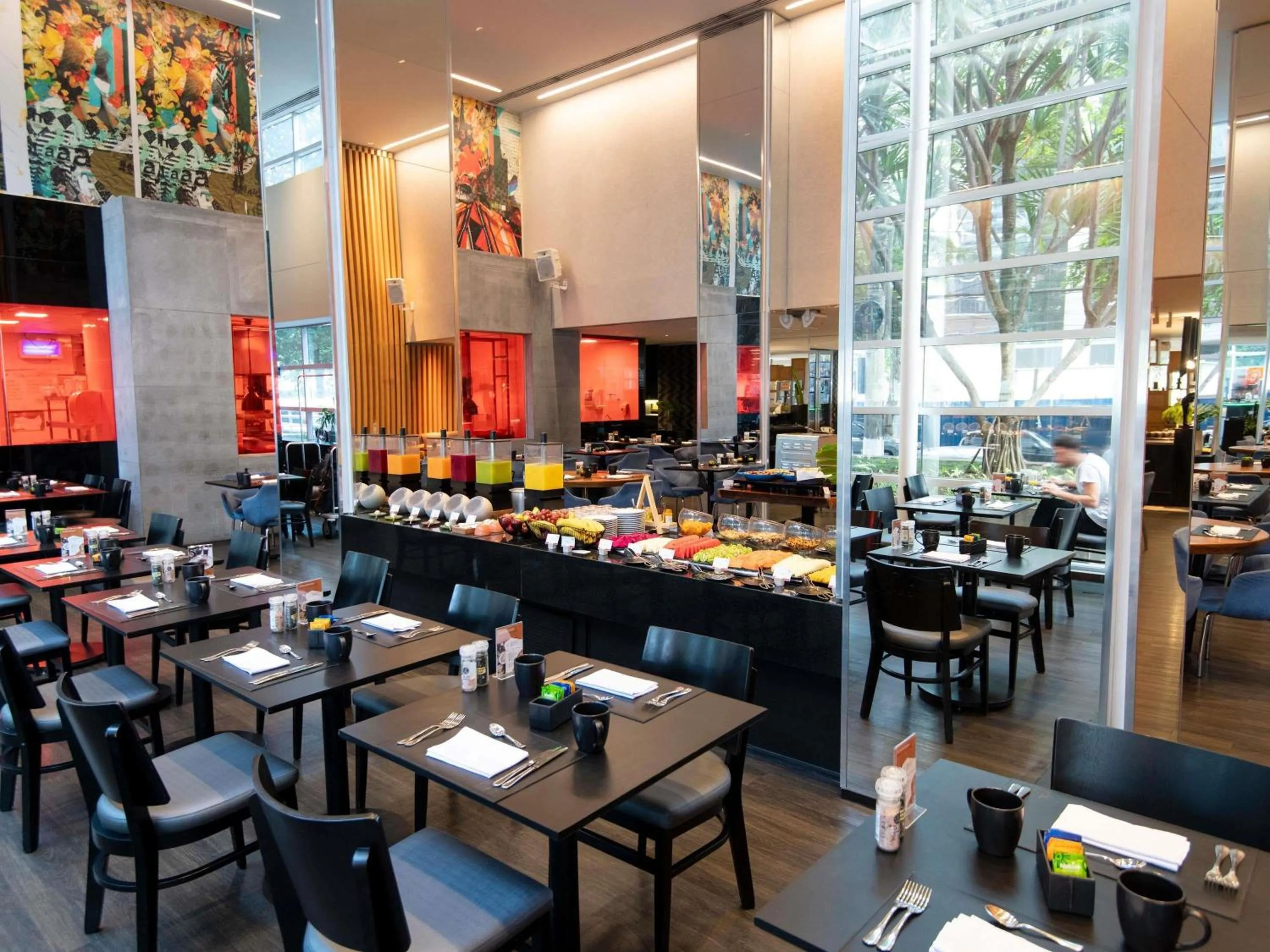 Restaurant/places to eat in Pullman Sao Paulo Vila Olimpia