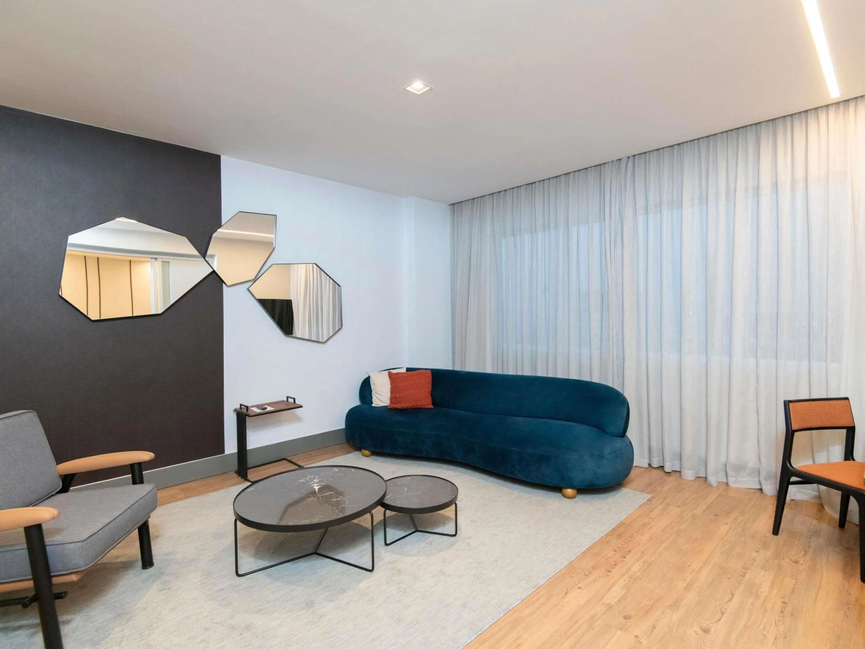 Photo of the whole room in Pullman Sao Paulo Vila Olimpia