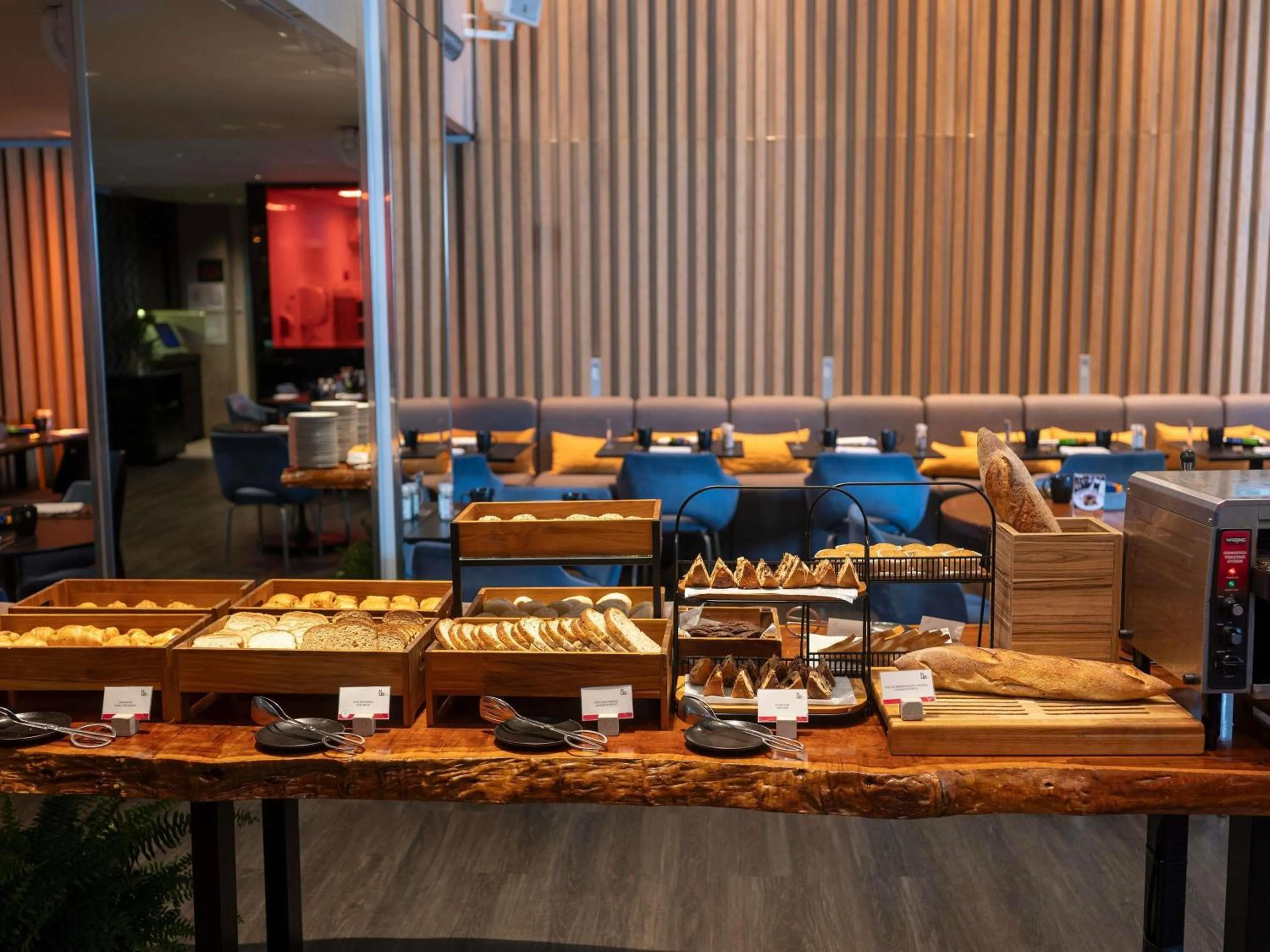 Restaurant/places to eat in Pullman Sao Paulo Vila Olimpia