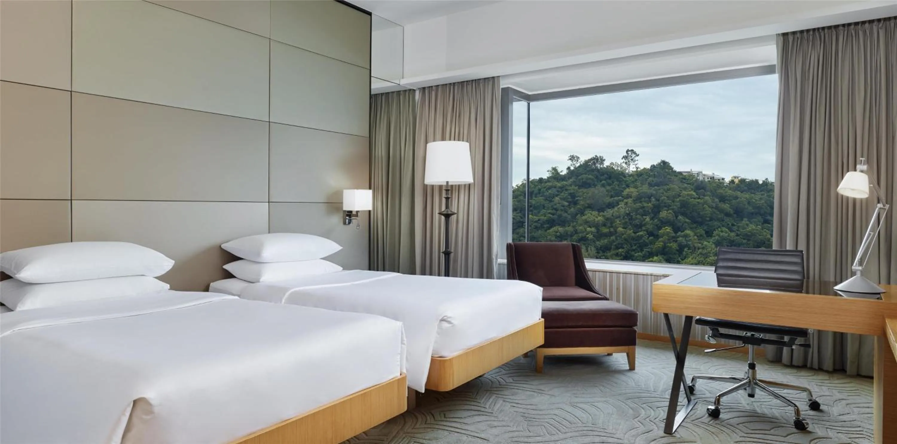 Bedroom, Bed in Hyatt Regency Hong Kong, Sha Tin