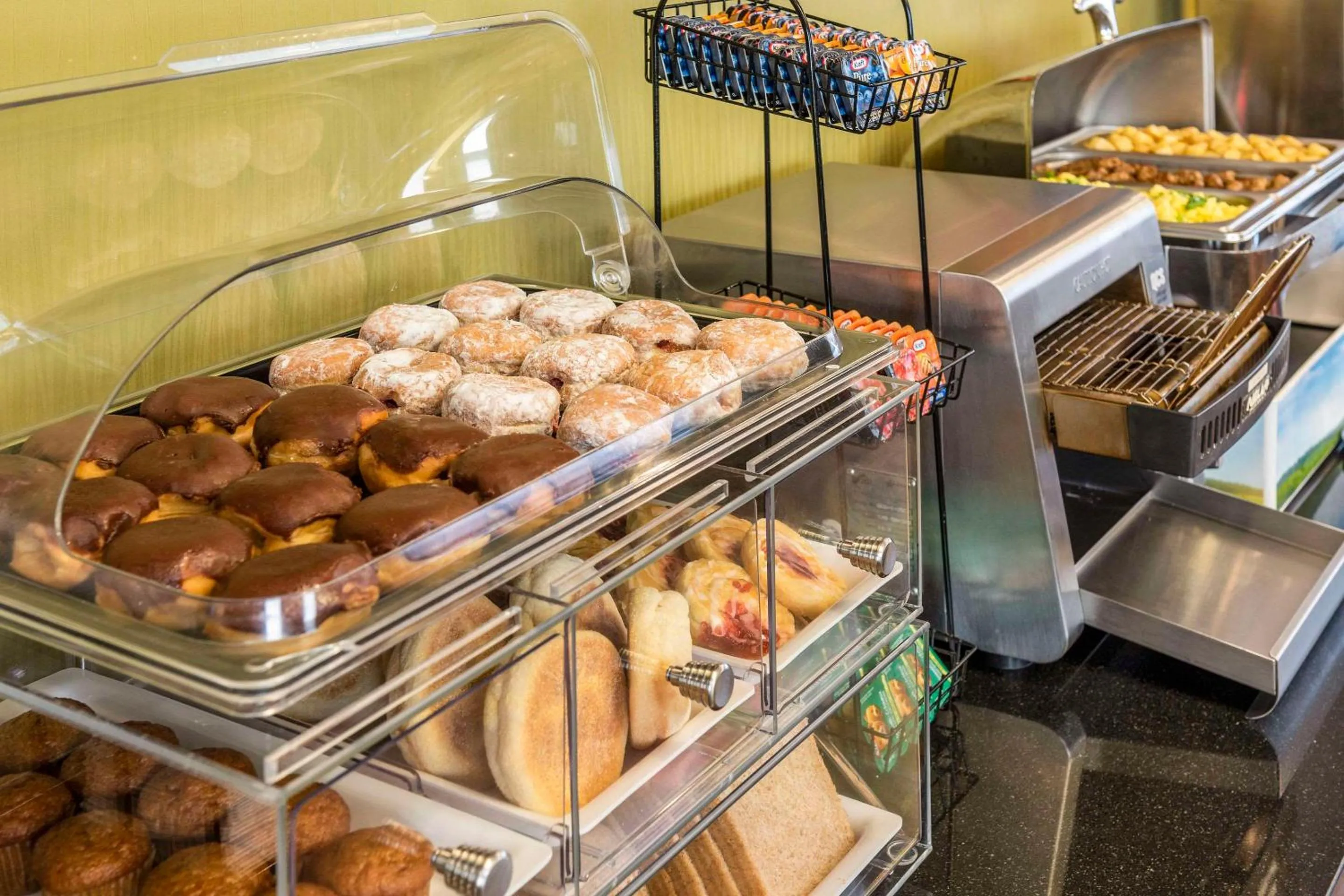 Breakfast in Comfort Inn