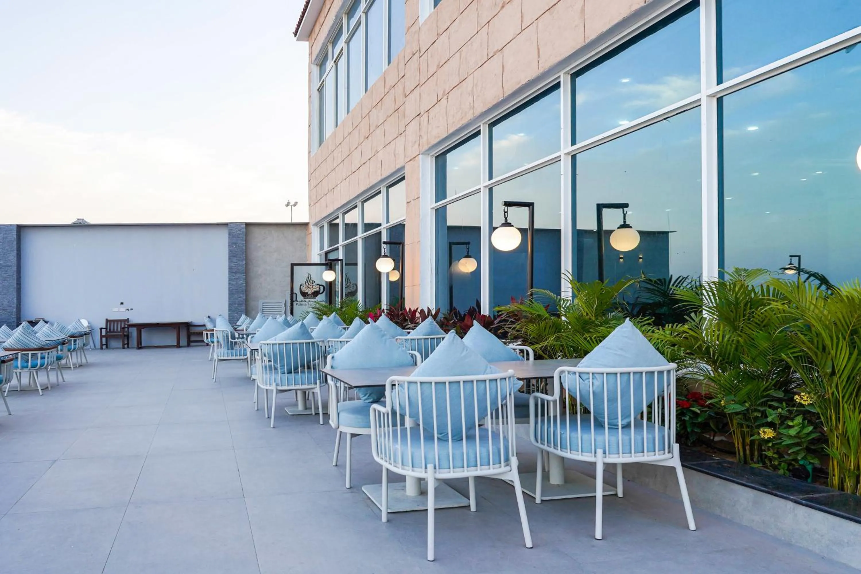 Restaurant/places to eat in Palma Beach Resort & Spa