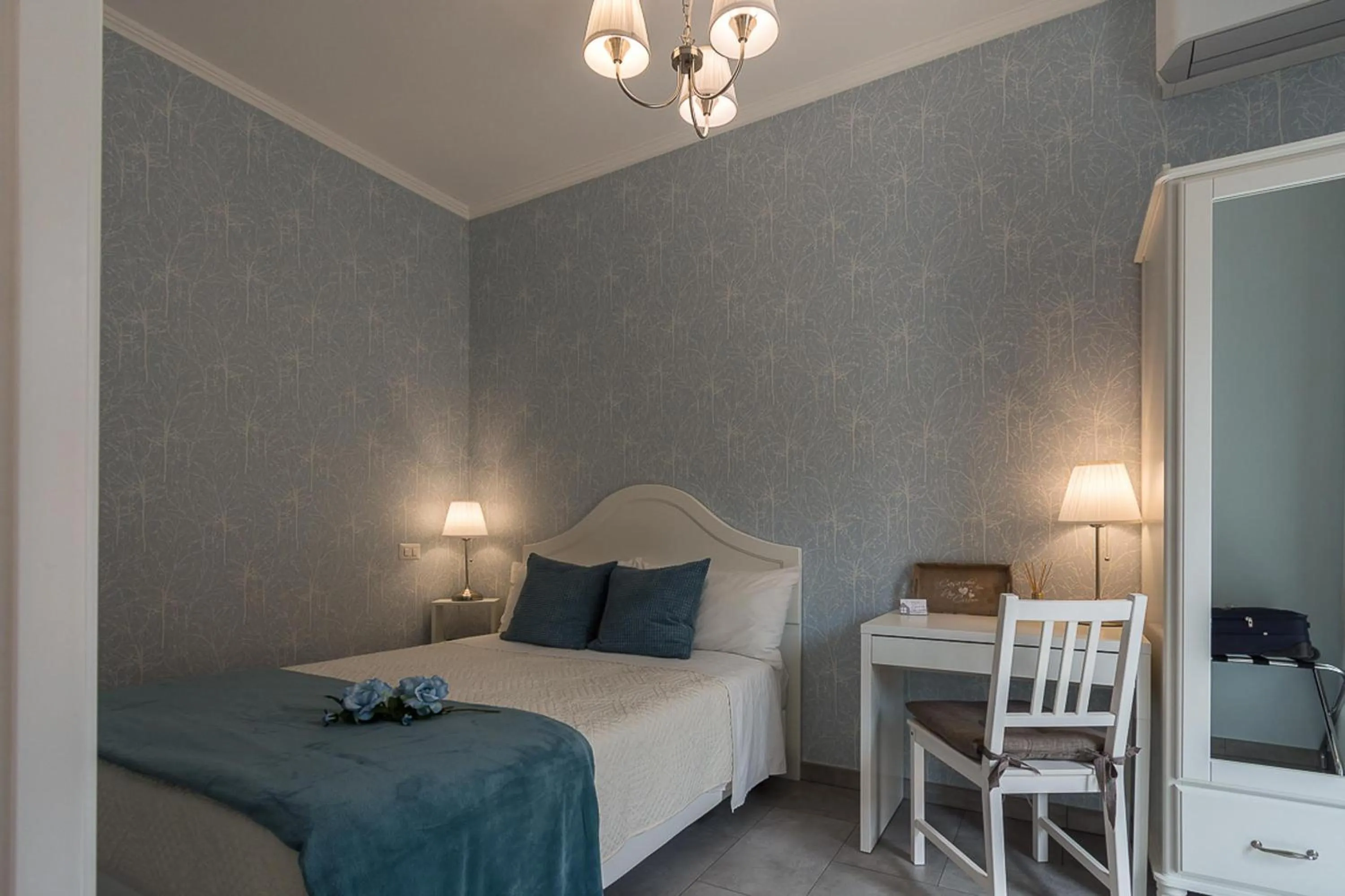 Photo of the whole room, Bed in A Casa di Titty