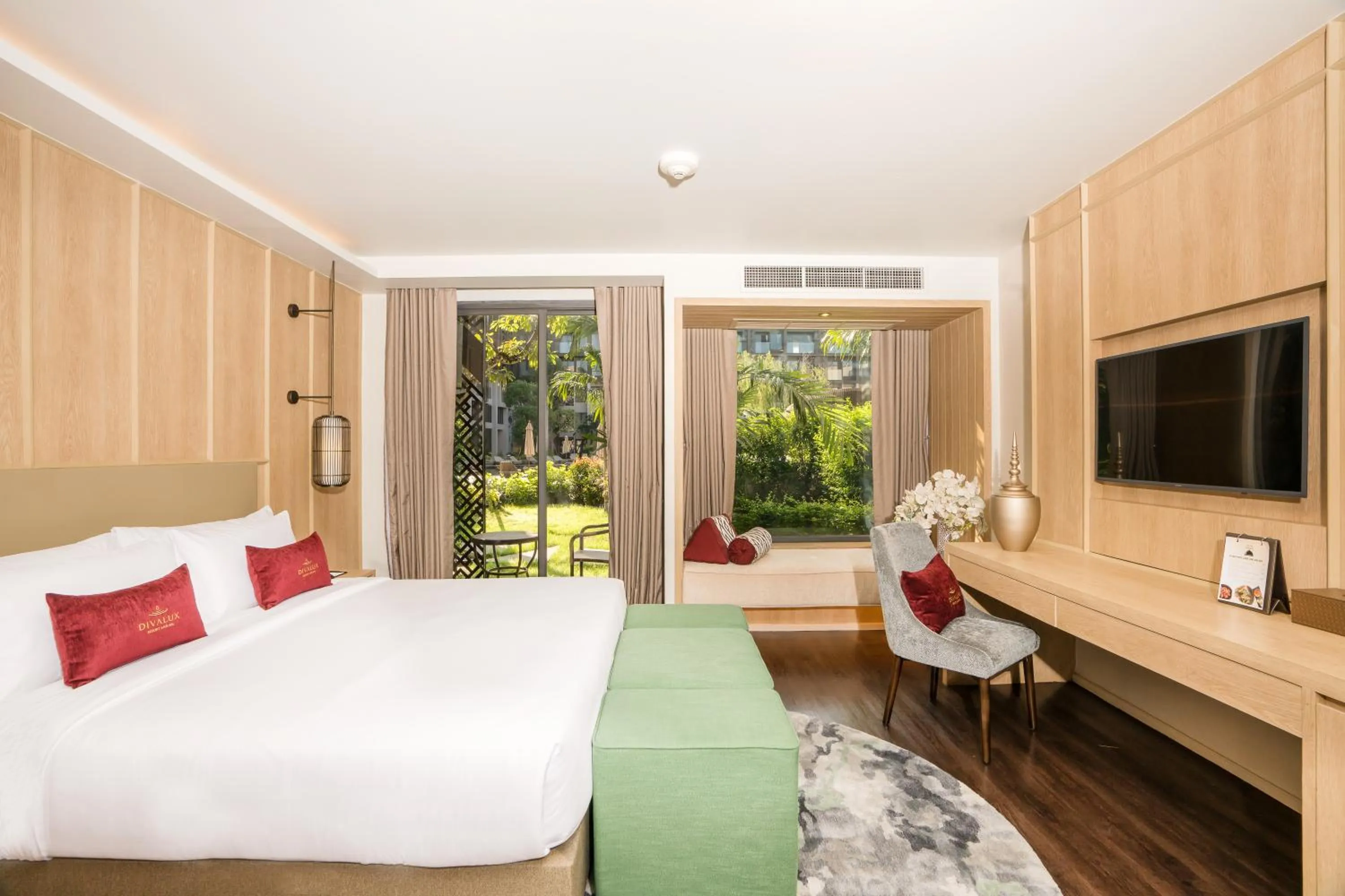 Bedroom, Bed in Divalux Resort & Spa Bangkok, Suvarnabhumi Airport-Free Shuttle