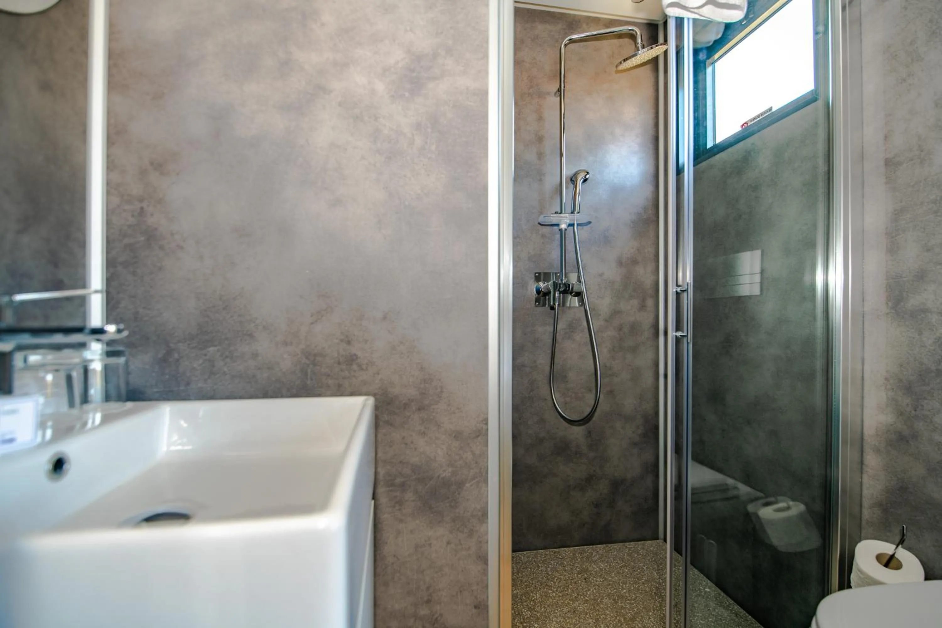 Shower in Arena Grand Kazela Camping Homes