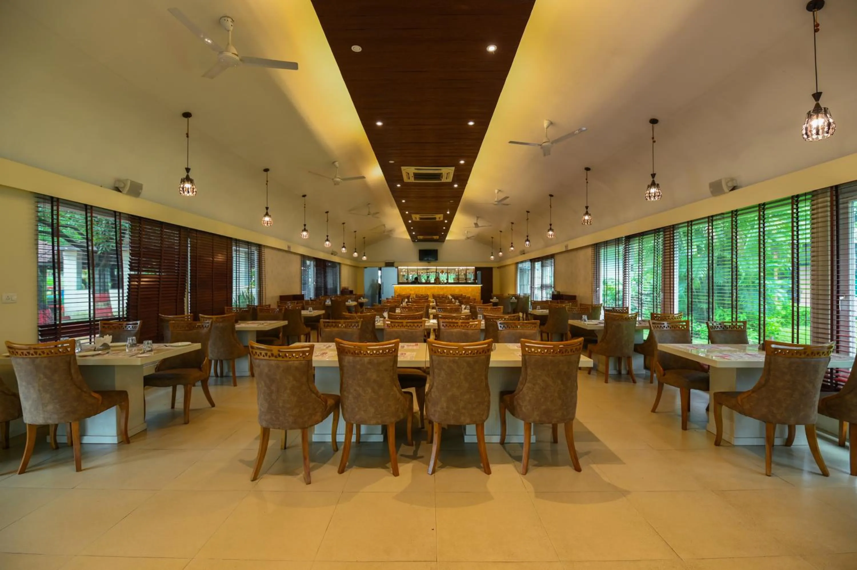 Restaurant/places to eat in Visava Amusement Park & Resort Navi Mumbai