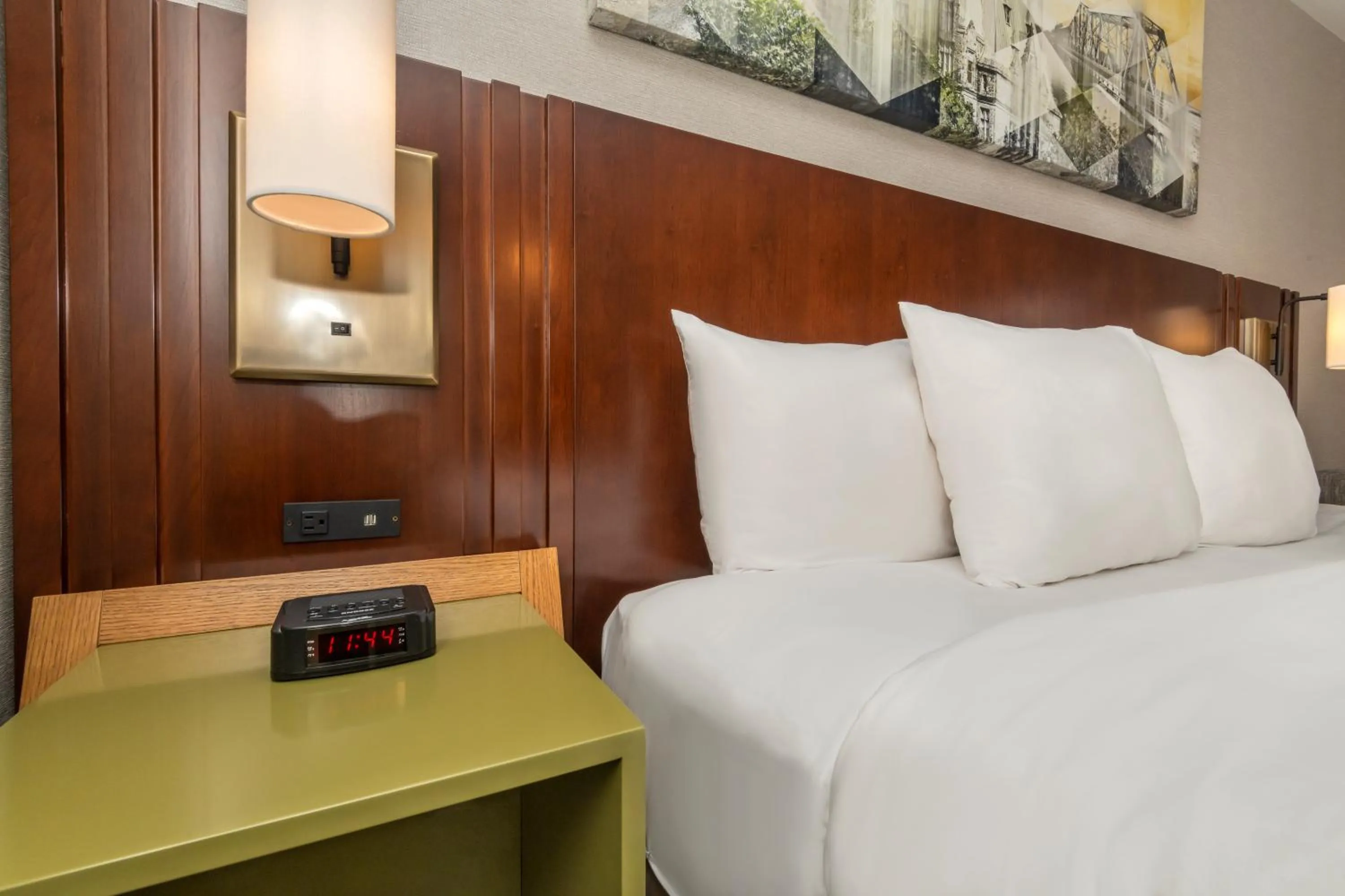 Bedroom, Bed in Comfort Inn East