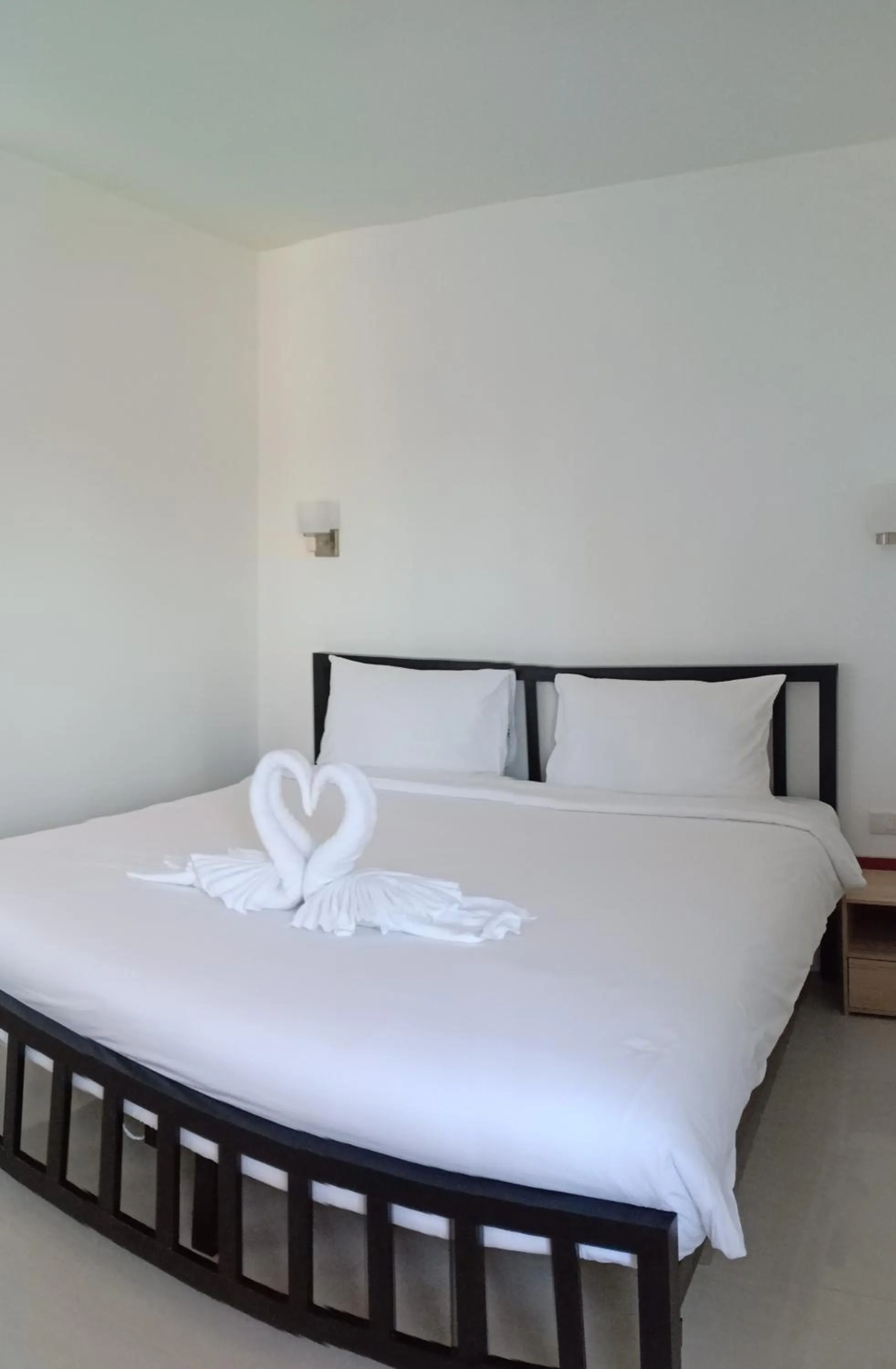 Bed in Chaweng best hotel and hostel samui