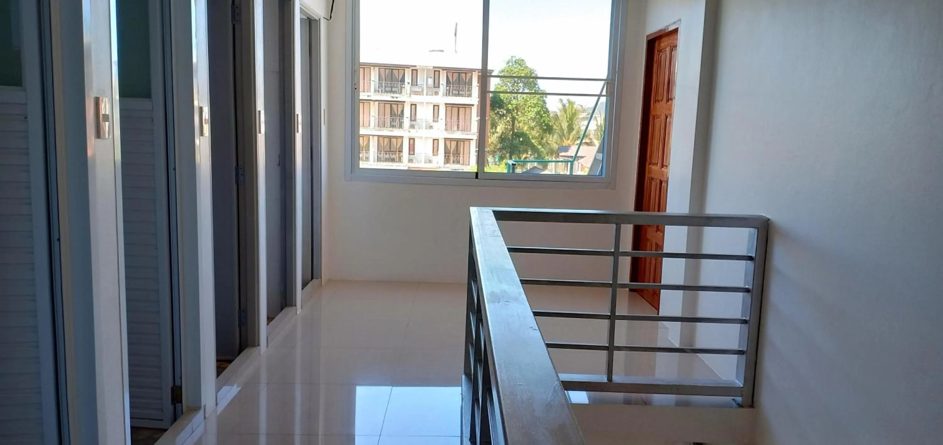 Chaweng best hotel and hostel samui