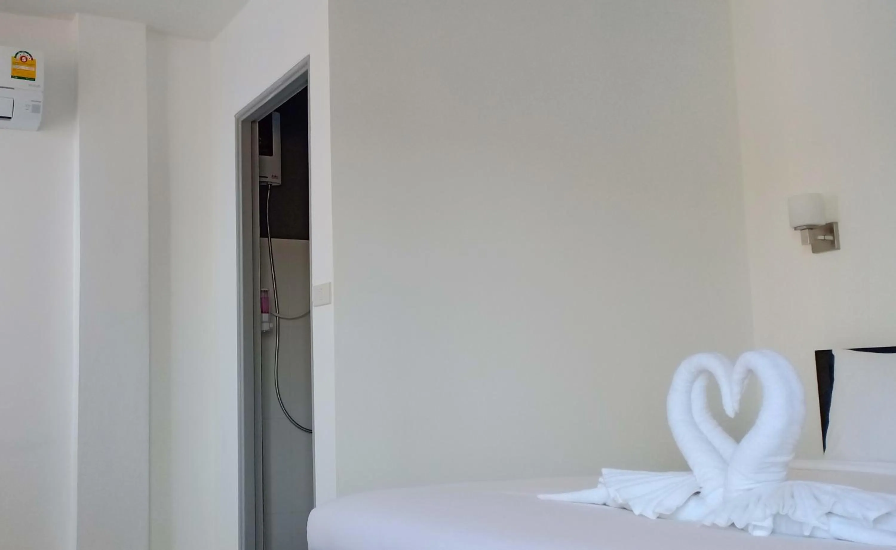 Bed in Chaweng best hotel and hostel samui