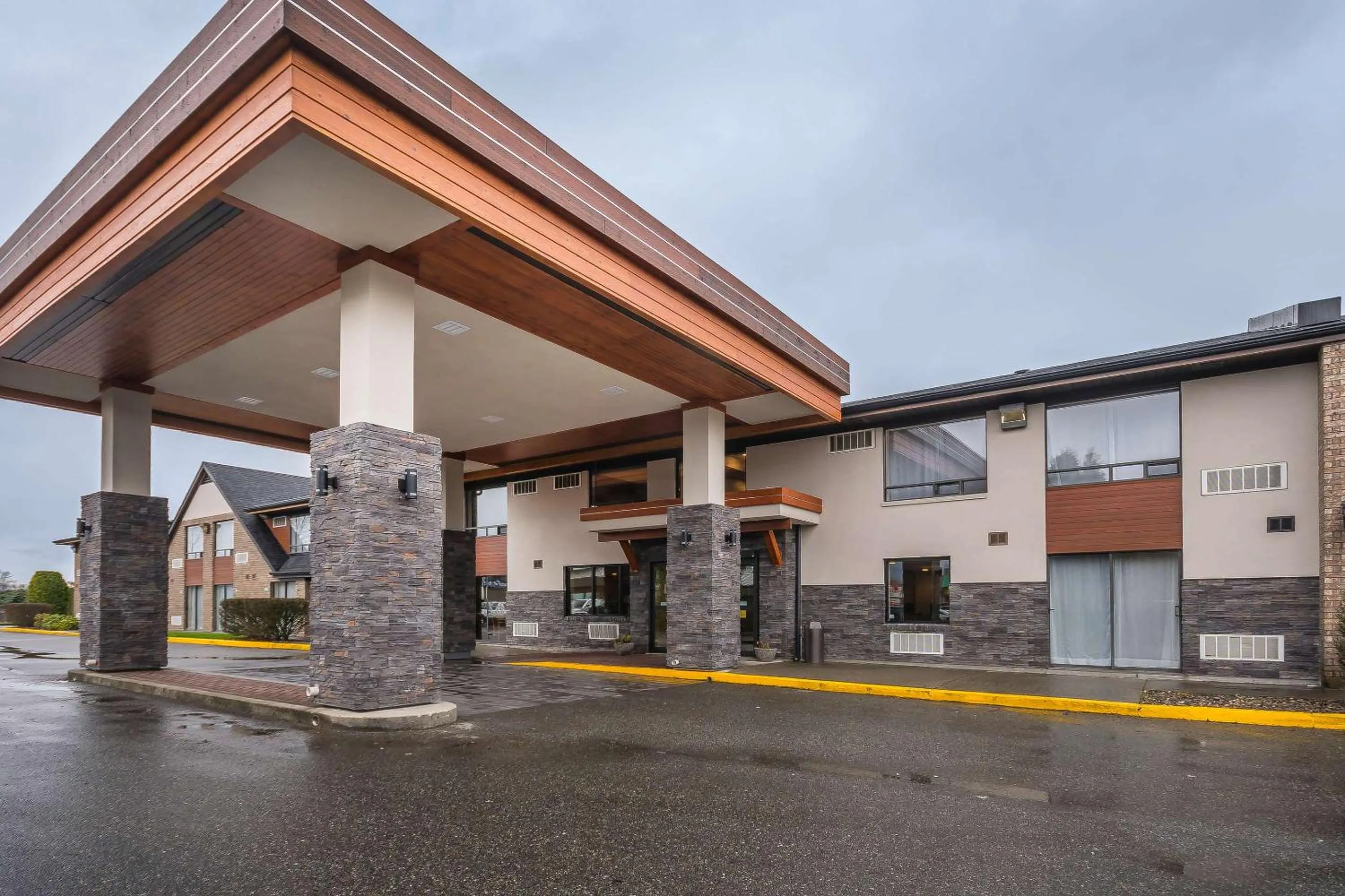 Property building in Comfort Inn