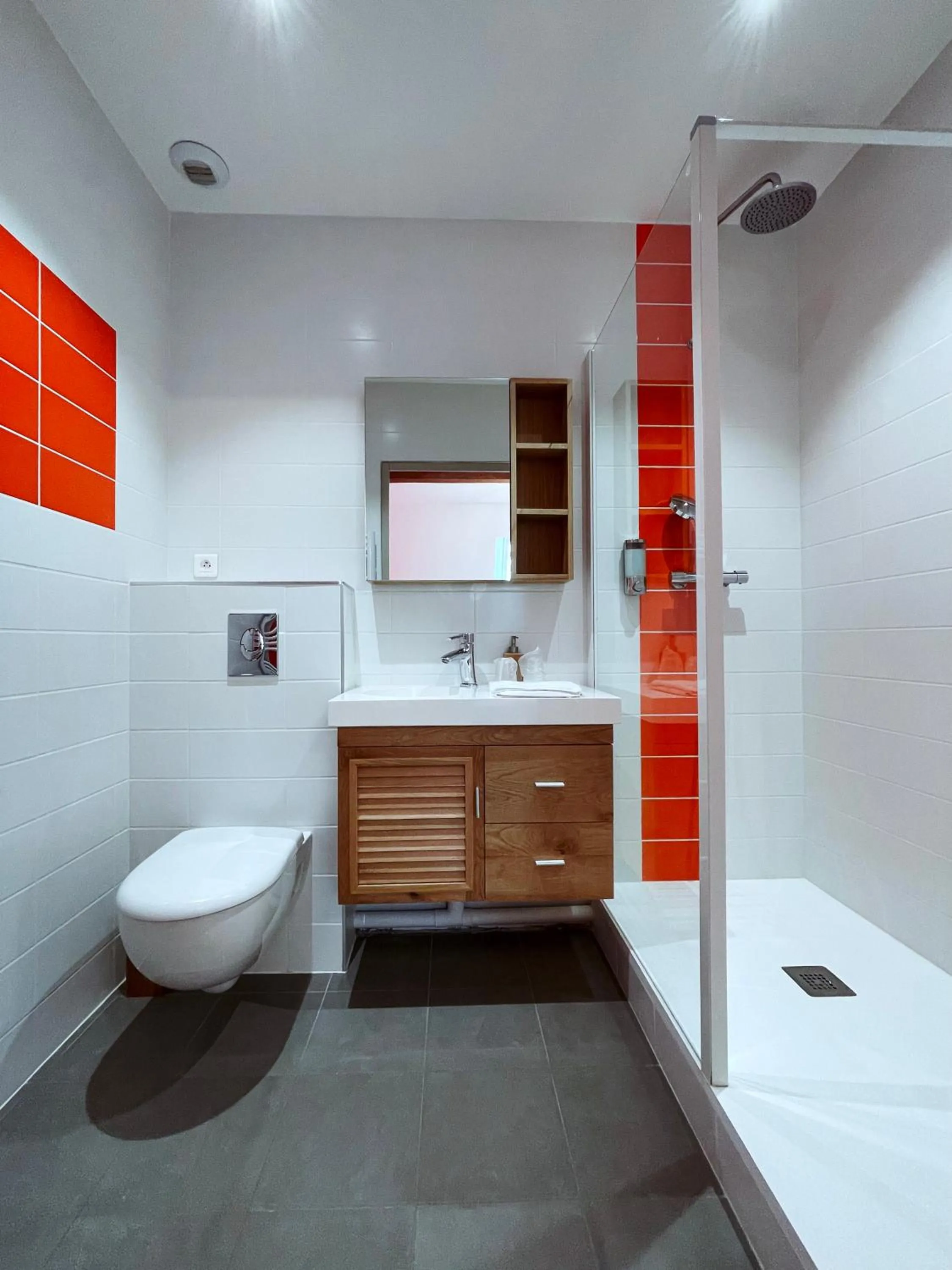 Bathroom in La Maison Verneuil