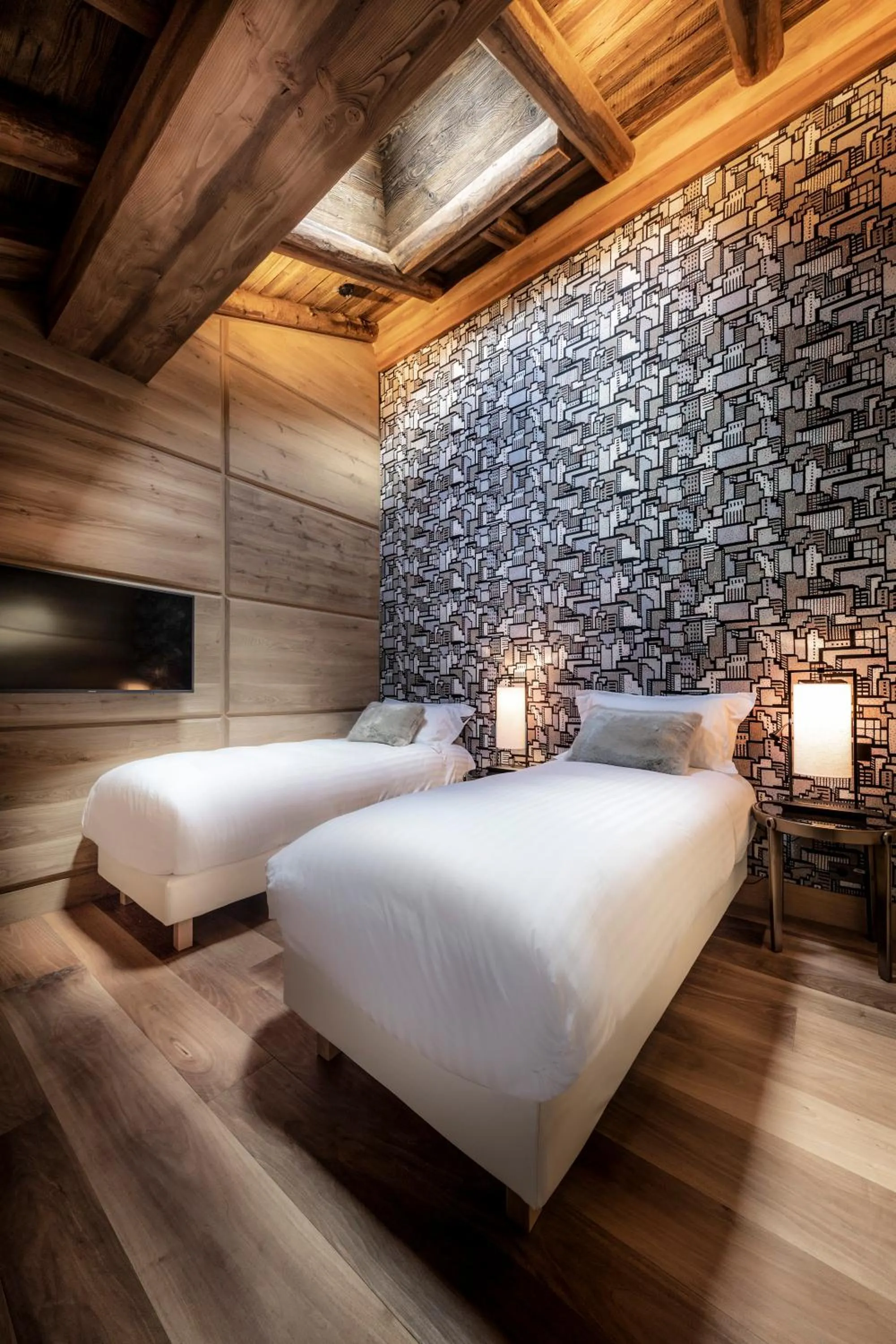 Photo of the whole room, Bed in Armancette - The Leading Hotels of the World