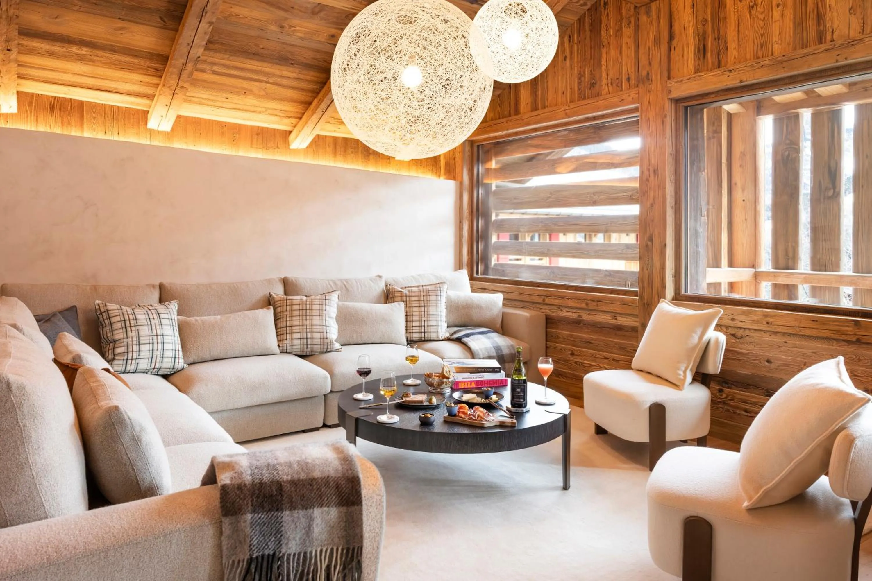 Living room in Armancette - The Leading Hotels of the World