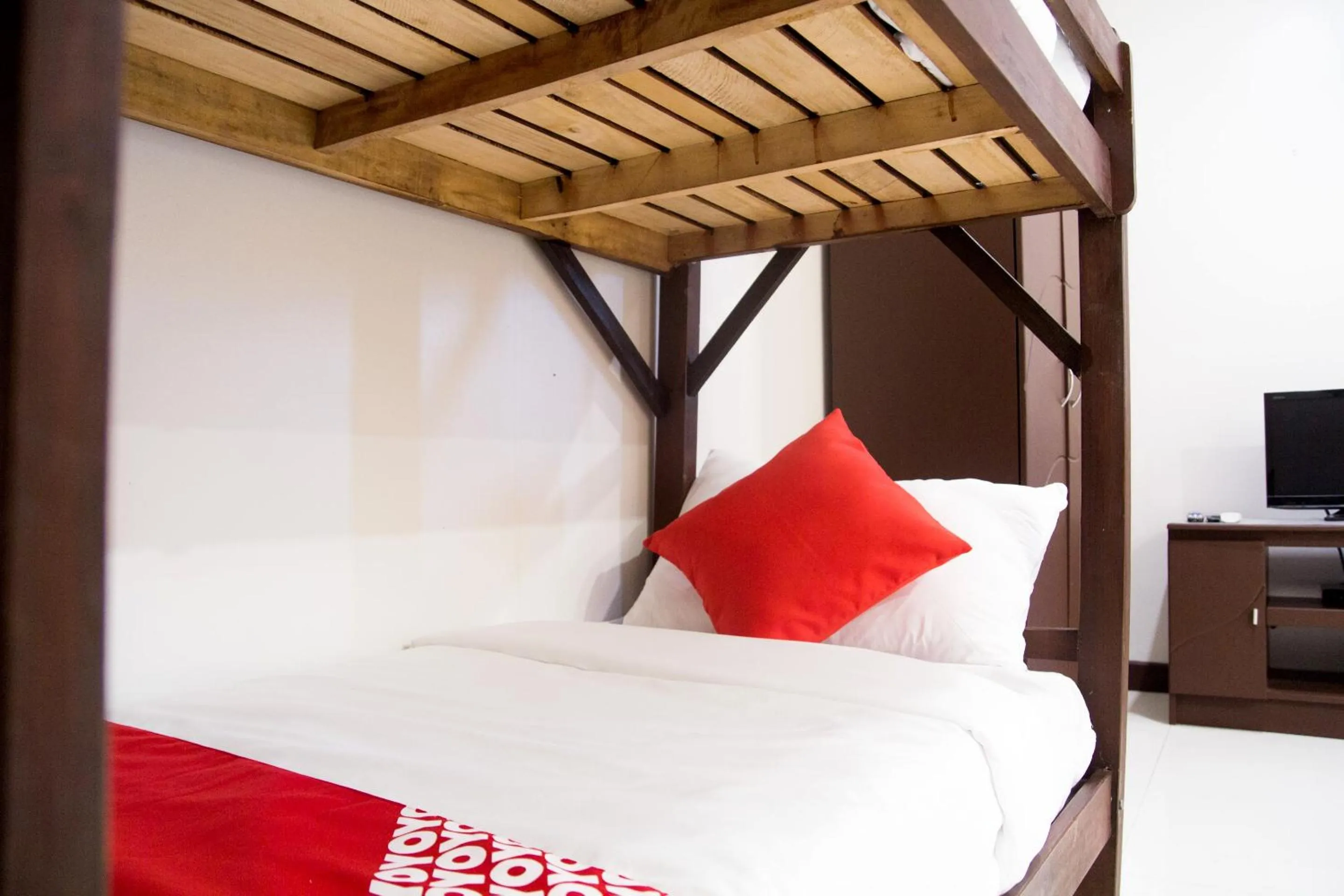 Bedroom in OYO 153 Espacio de Clarita Hometel