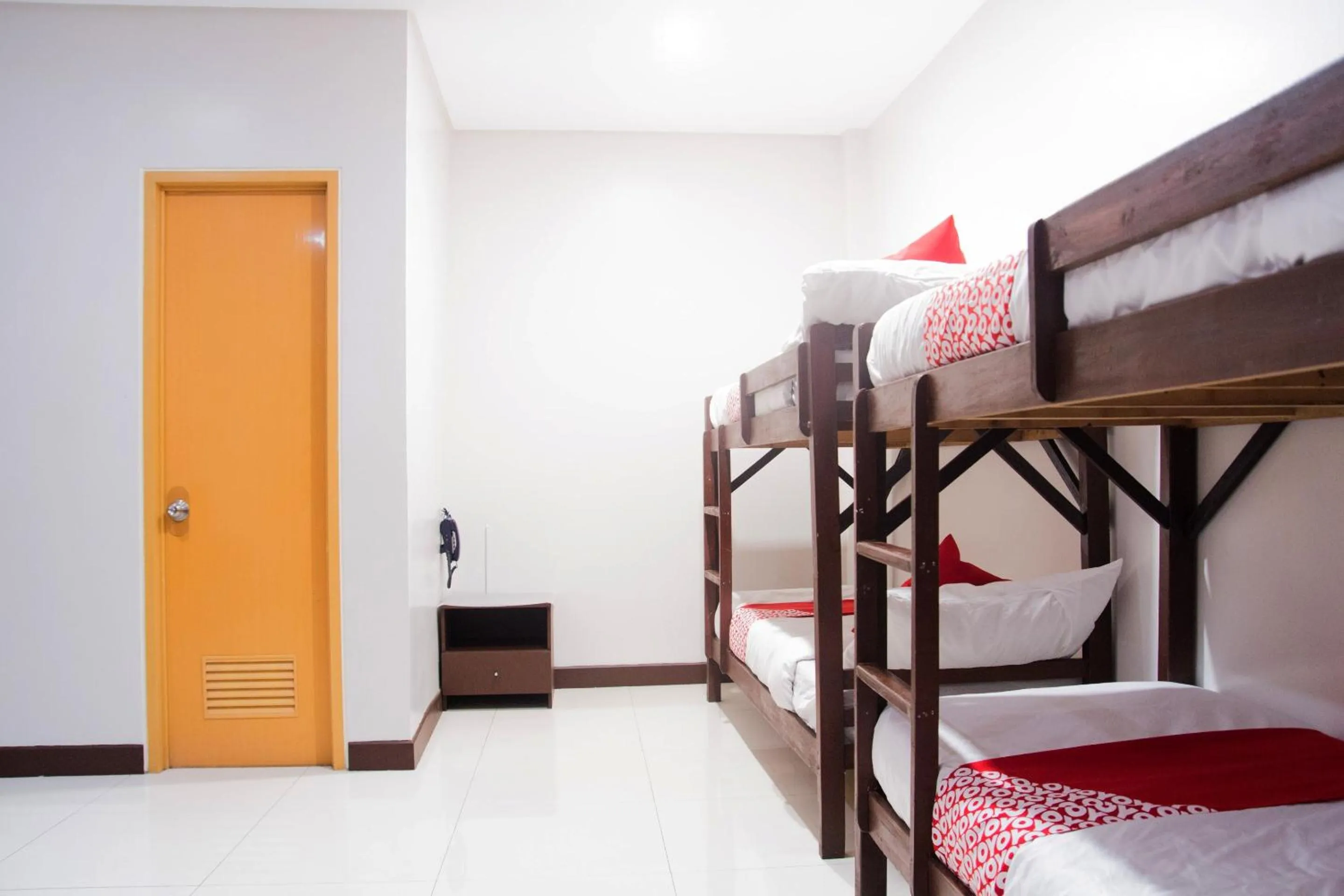 Bedroom in OYO 153 Espacio de Clarita Hometel