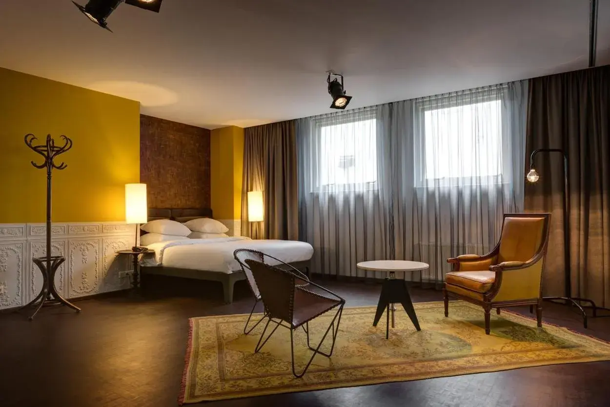 Suite in Hotel V Nesplein Suite in Hotel V Nesplein