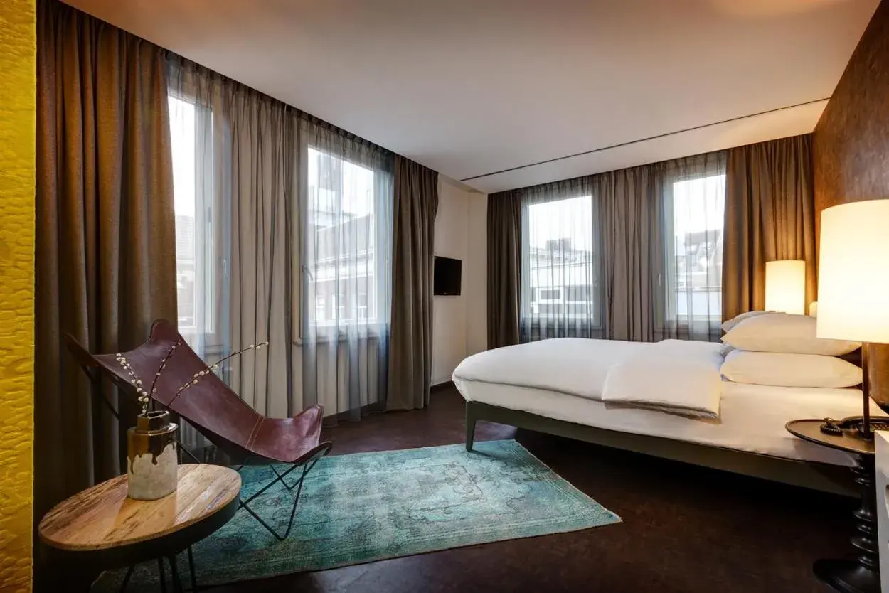 Comfort Double or Twin Room in Hotel V Nesplein Comfort Double or Twin Room in Hotel V Nesplein