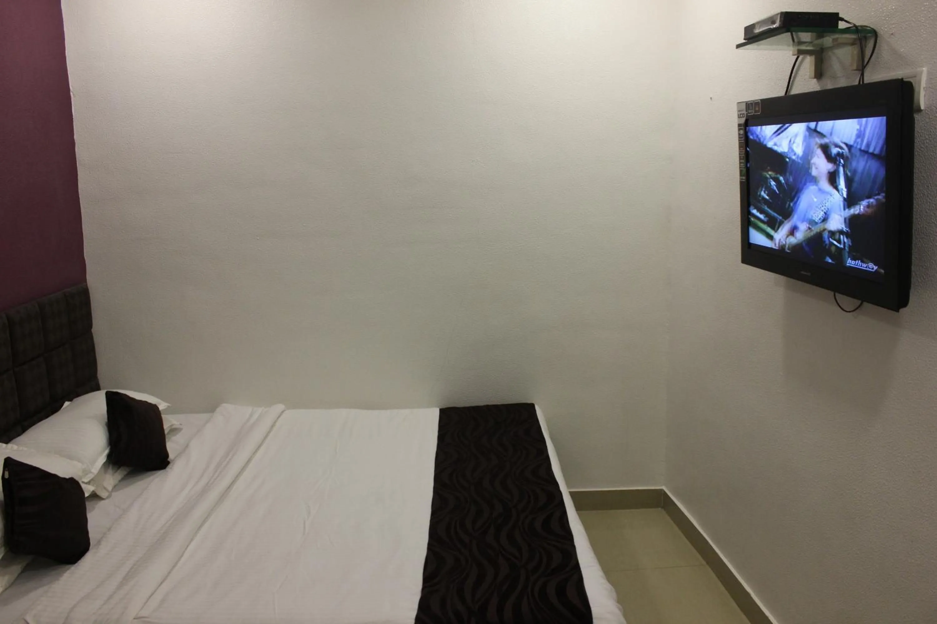 Bed in Hotel Fortune