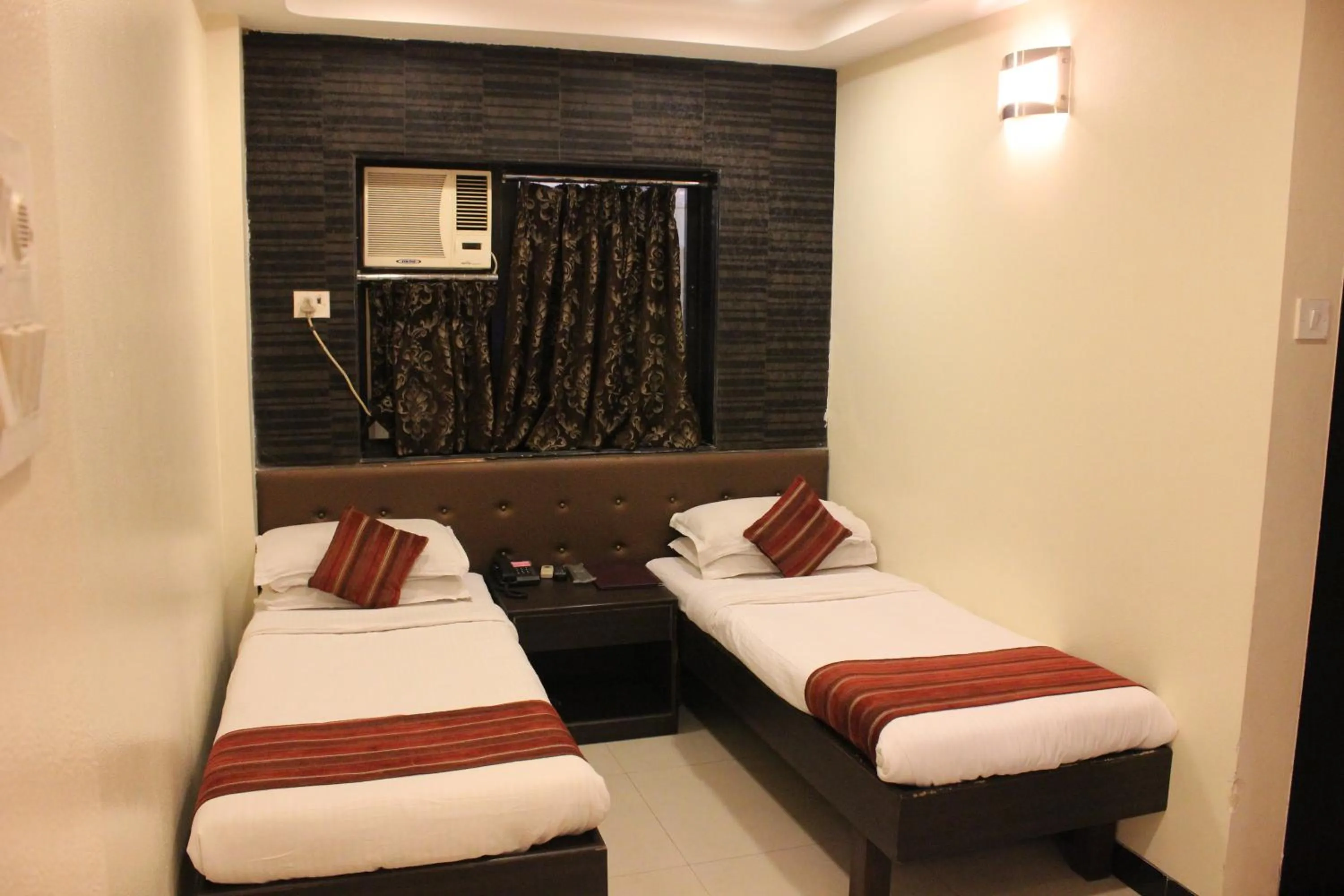 Photo of the whole room, Bed in Hotel Fortune