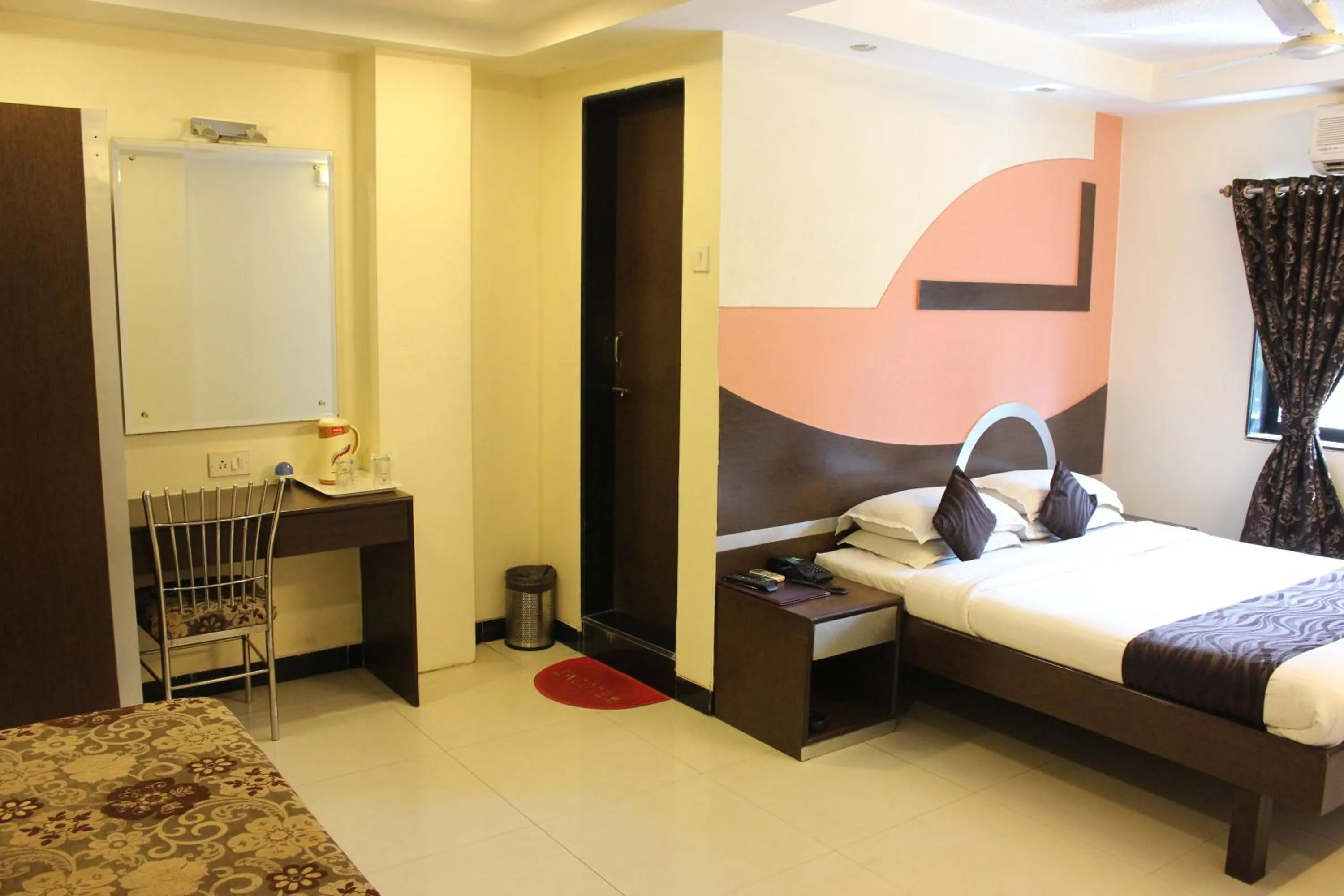 Photo of the whole room, Bed in Hotel Fortune