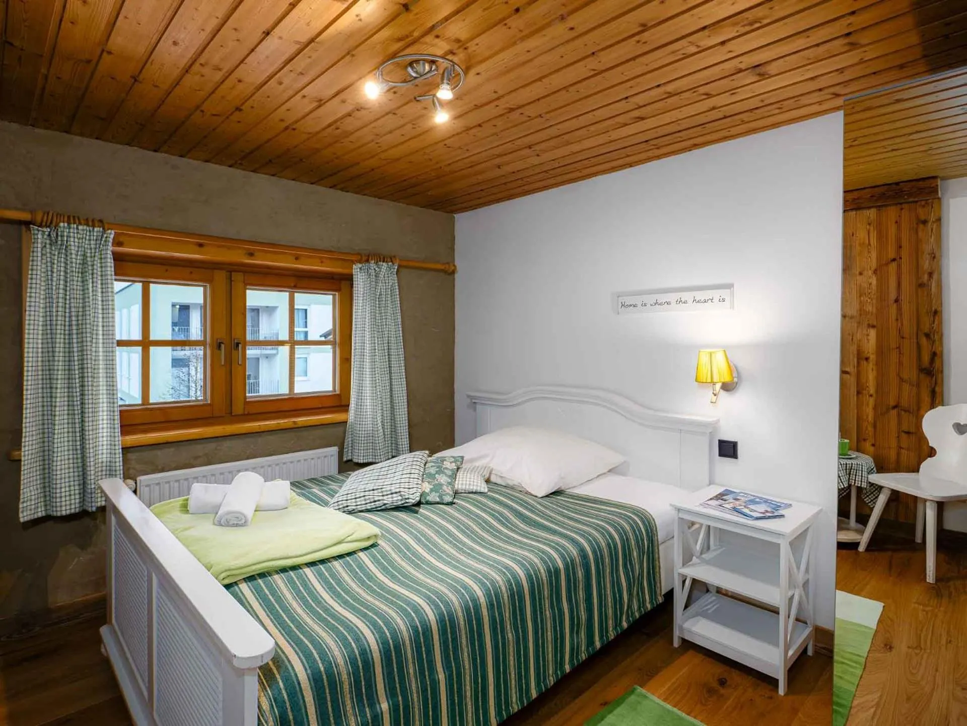Bed in Gasthaus Auwirt