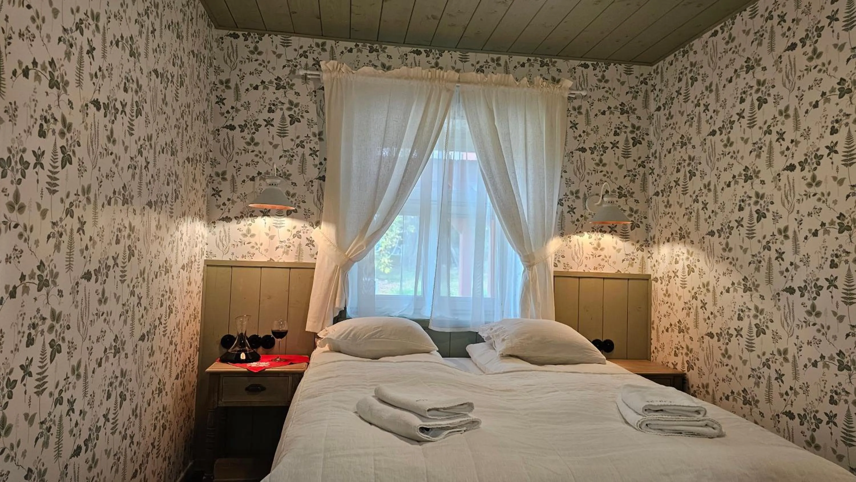 Bedroom, Bed in Stoczek 1929