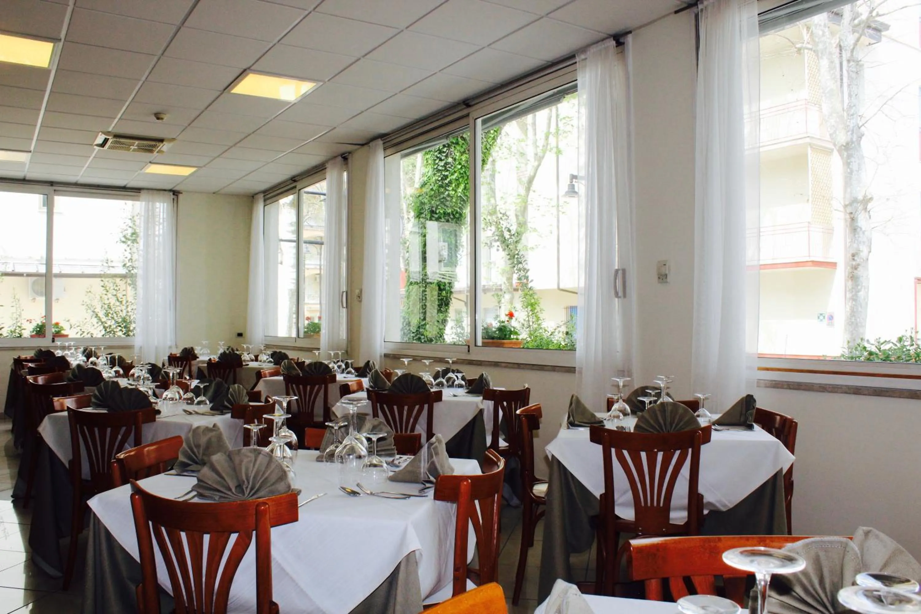 Restaurant/places to eat in Blue Hotel