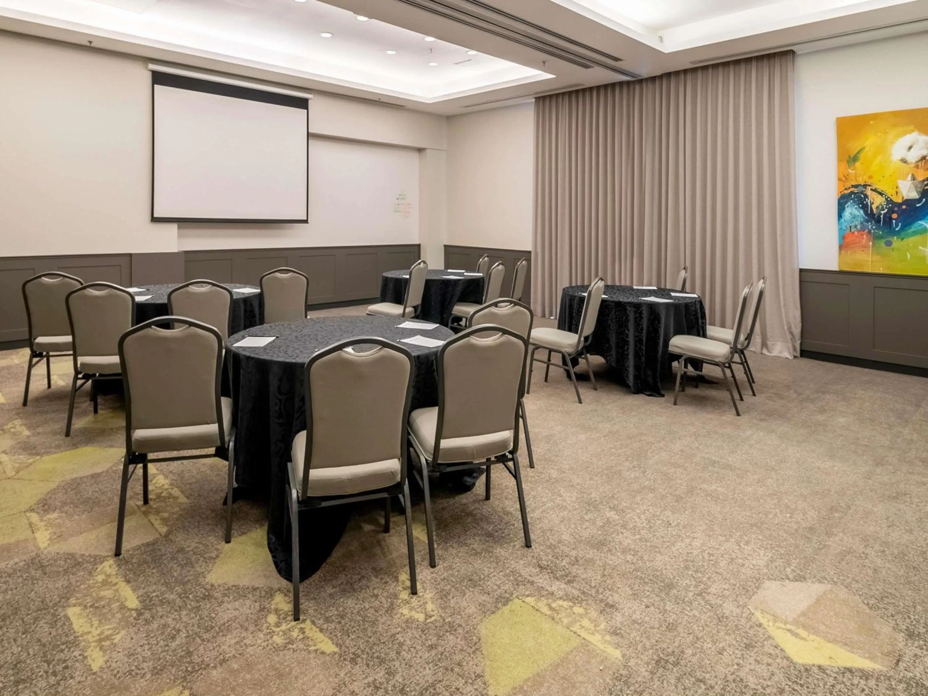 Meeting/conference room in Pullman Sao Paulo Guarulhos Airport