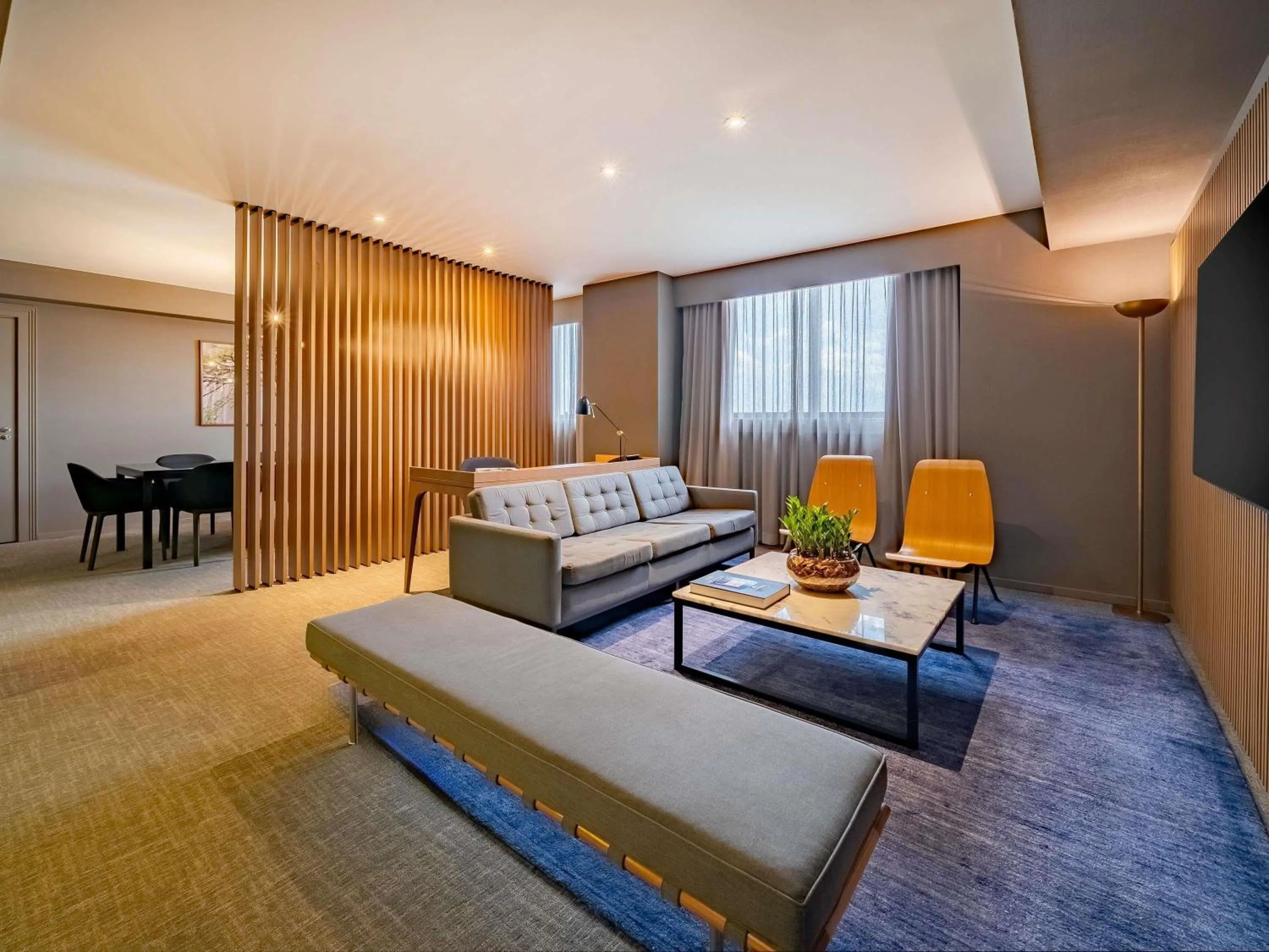 TV and multimedia, Bed in Pullman Sao Paulo Guarulhos Airport