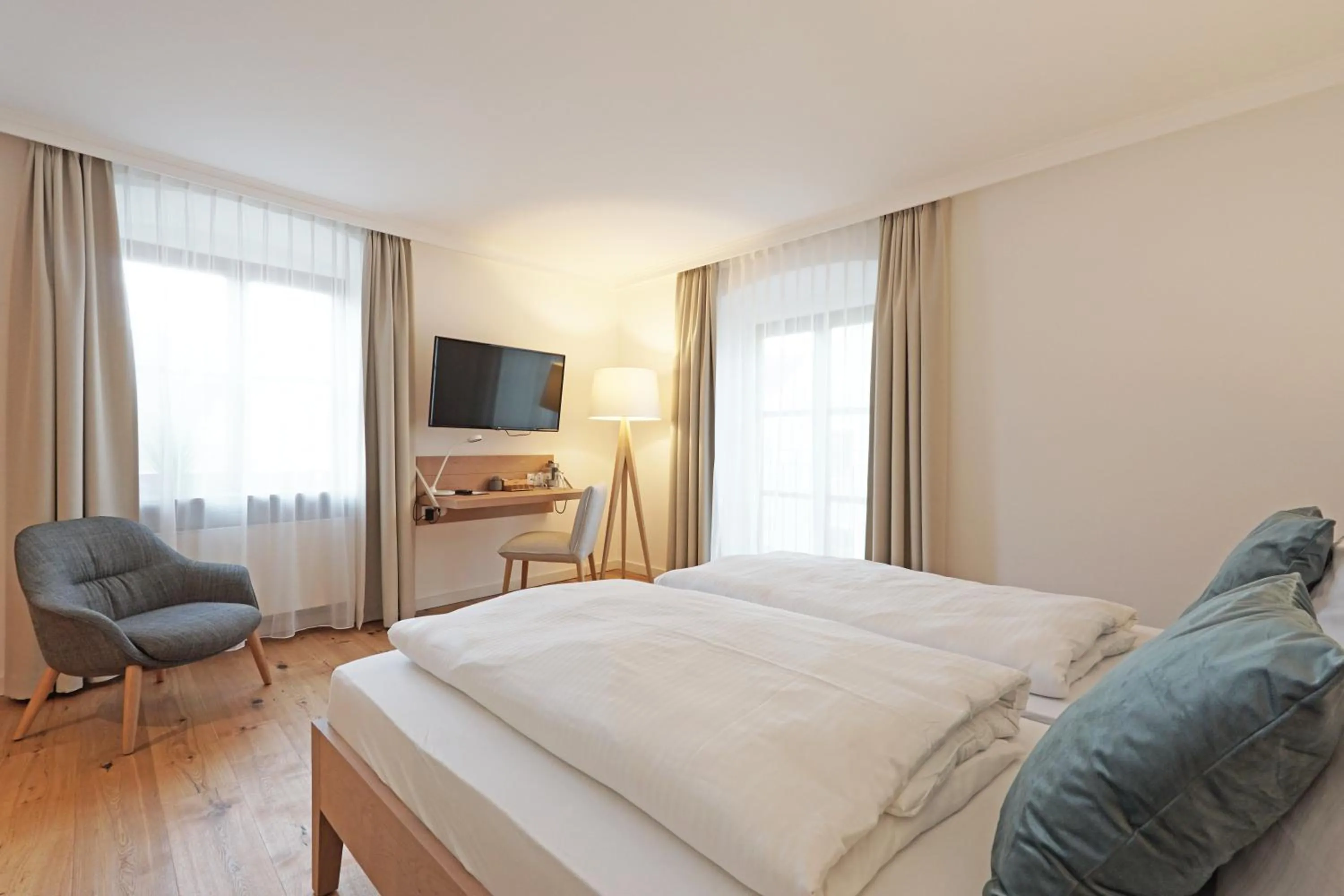 Bedroom, Bed in Schattenhofer Braugasthof