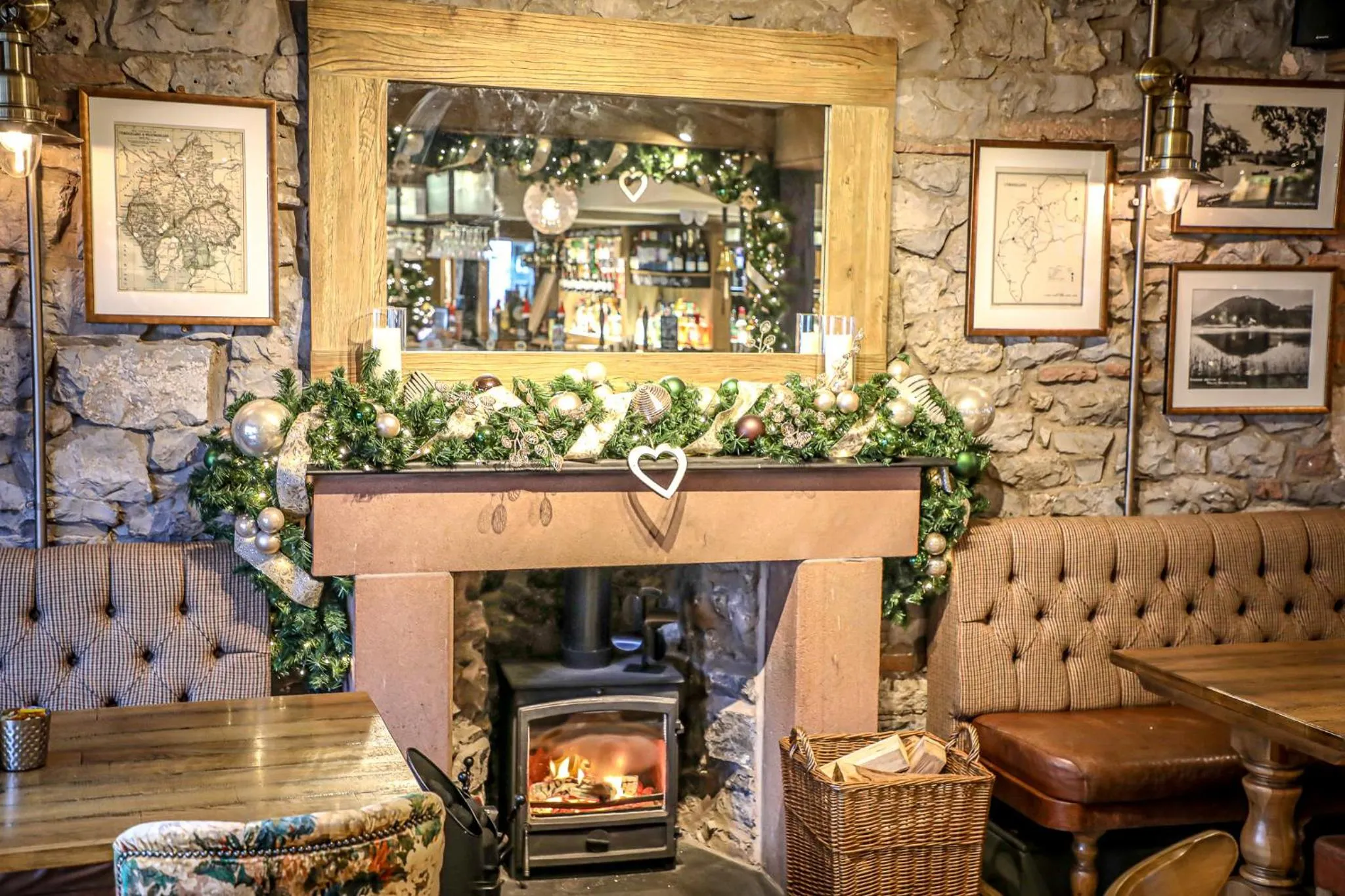 Lounge or bar in The Pooley Bridge Inn